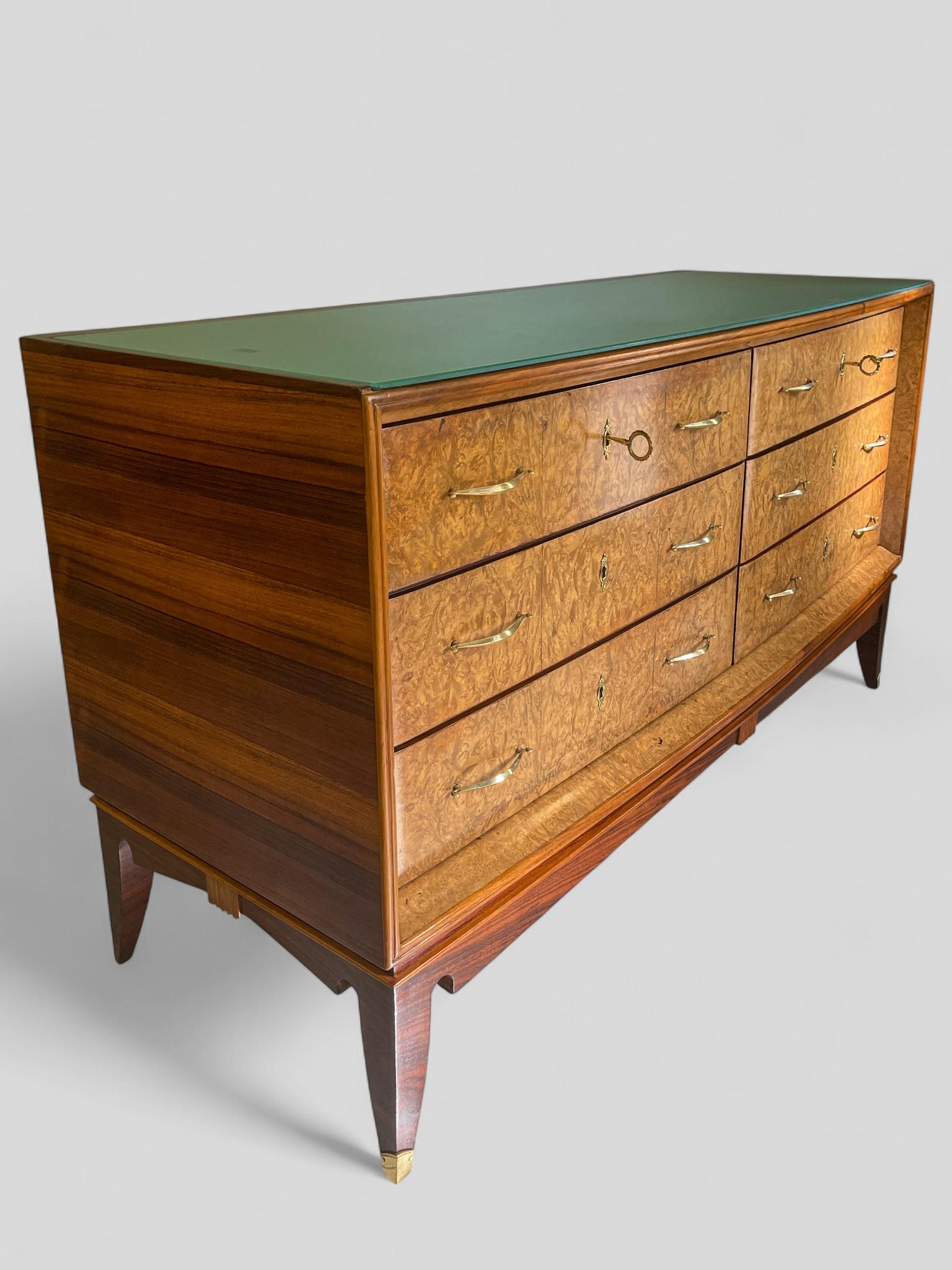 Veneer Italian Mid-Century Sideboard or Chest of Drawers in  Maple Root, 1950s For Sale