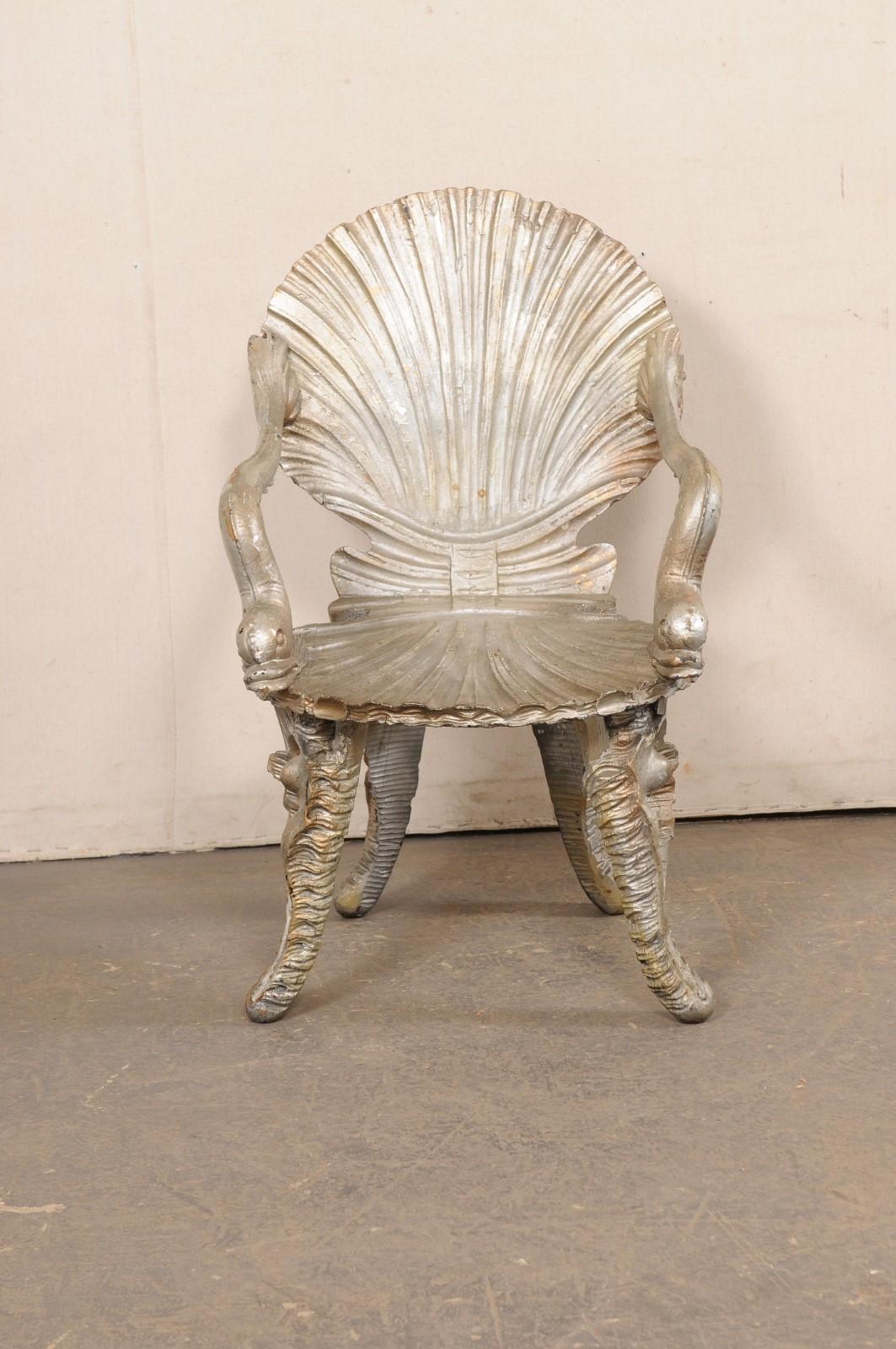 Italian Mid-Century Silver Clam-Shell Grotto Chair For Sale 6