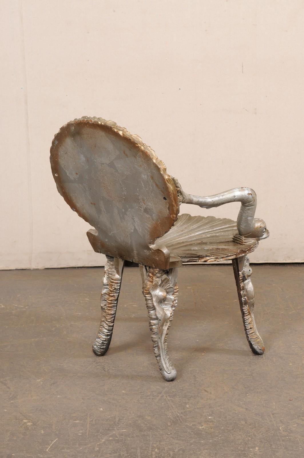 Italian Mid-Century Silver Clam-Shell Grotto Chair For Sale 1