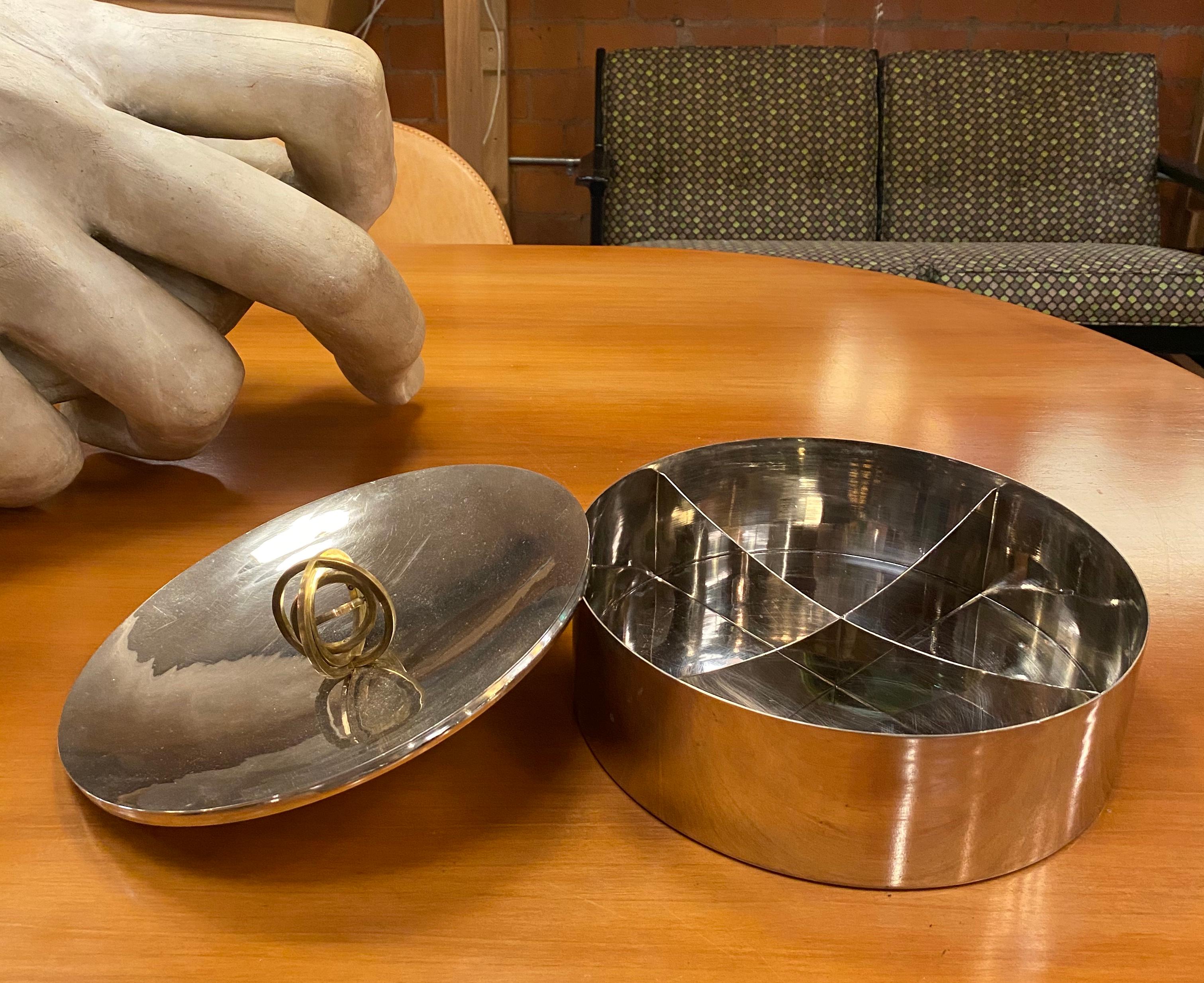 Italienische Silber-Keksdose aus der Jahrhundertmitte, 1960er Jahre (Moderne der Mitte des Jahrhunderts) im Angebot