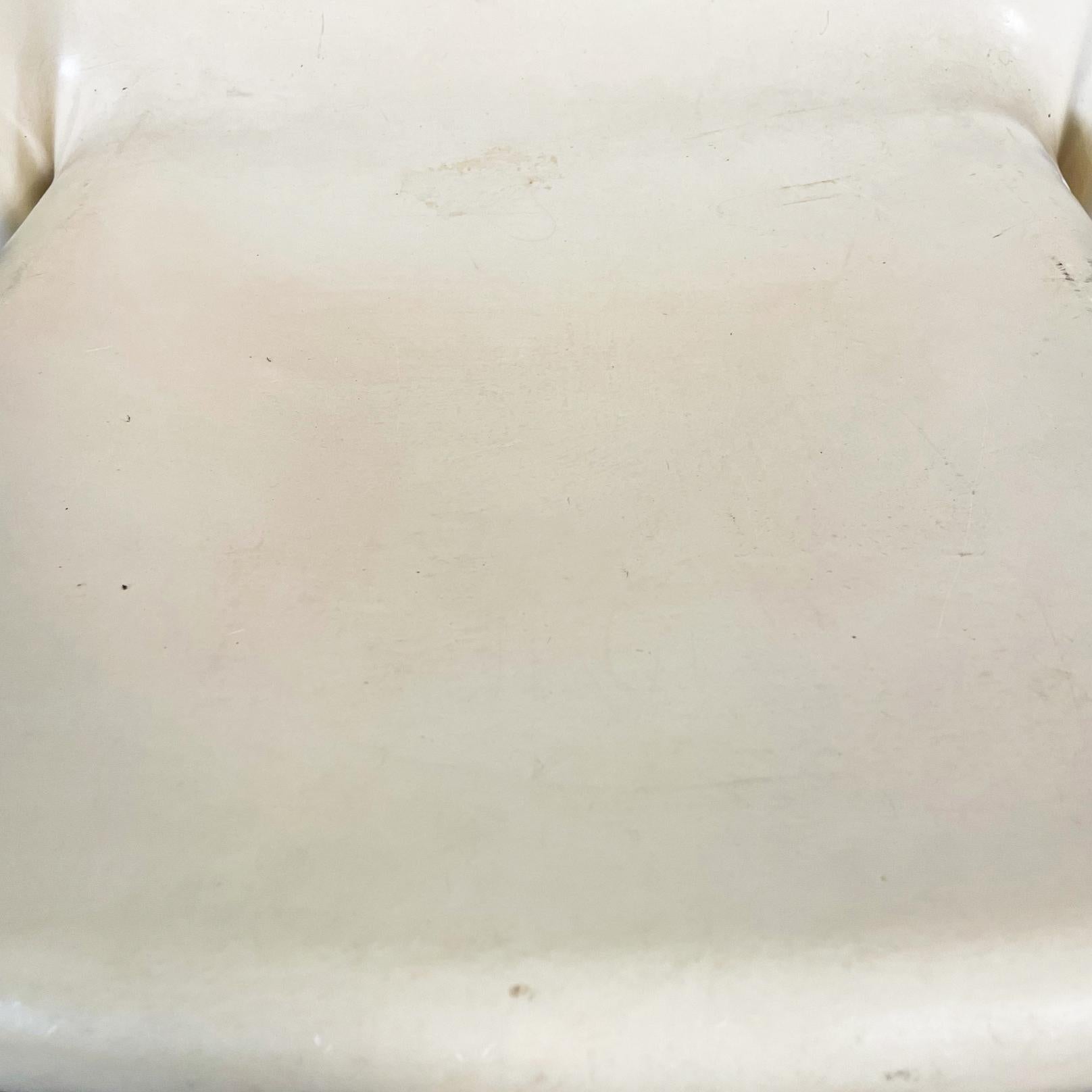 Italian Mid-Century Six Selene White Chairs by Magistretti for Artemide, 1960s 13