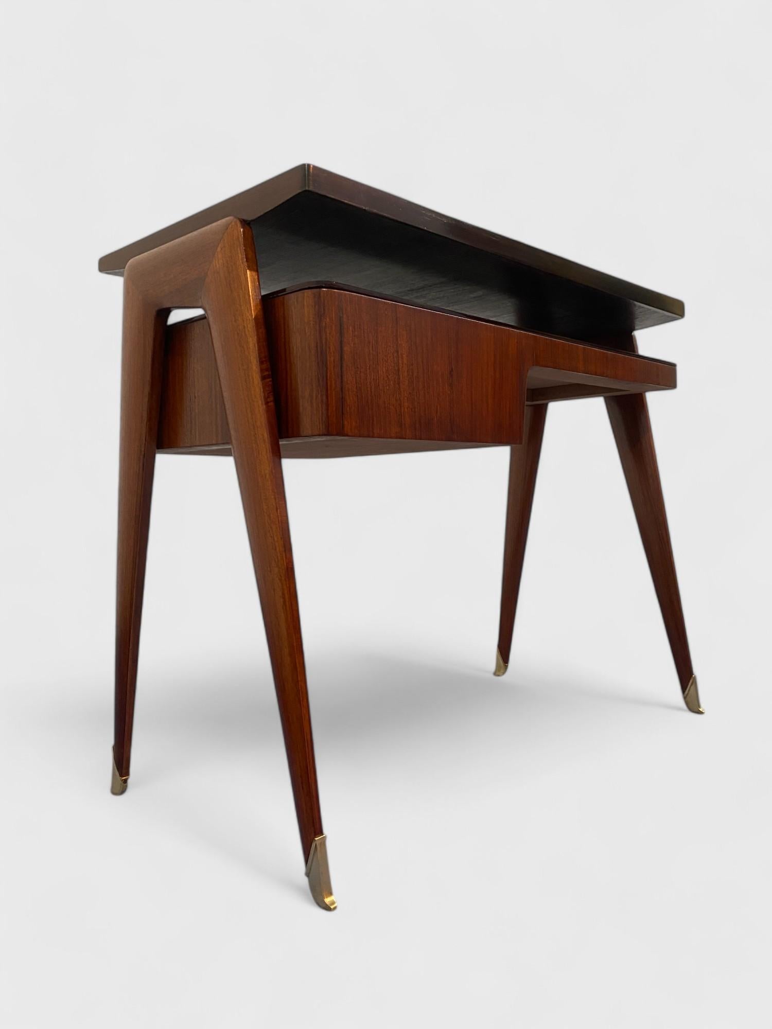 Tavolo da scrivania italiano del Mid Century disegnato da Vittorio Dassi negli anni '50 1