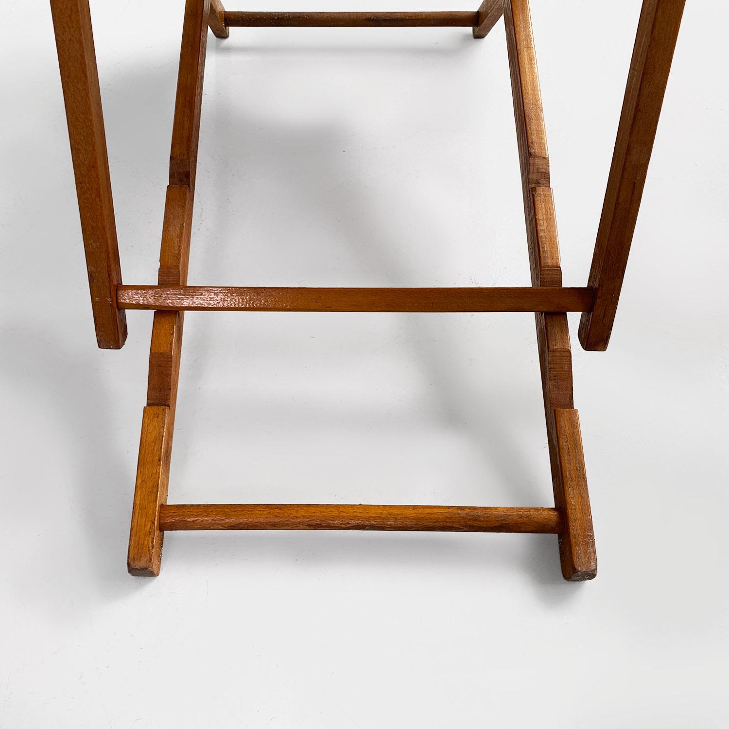 Italian mid-century small wooden and original colored fabric deckchair, 1950s For Sale 4