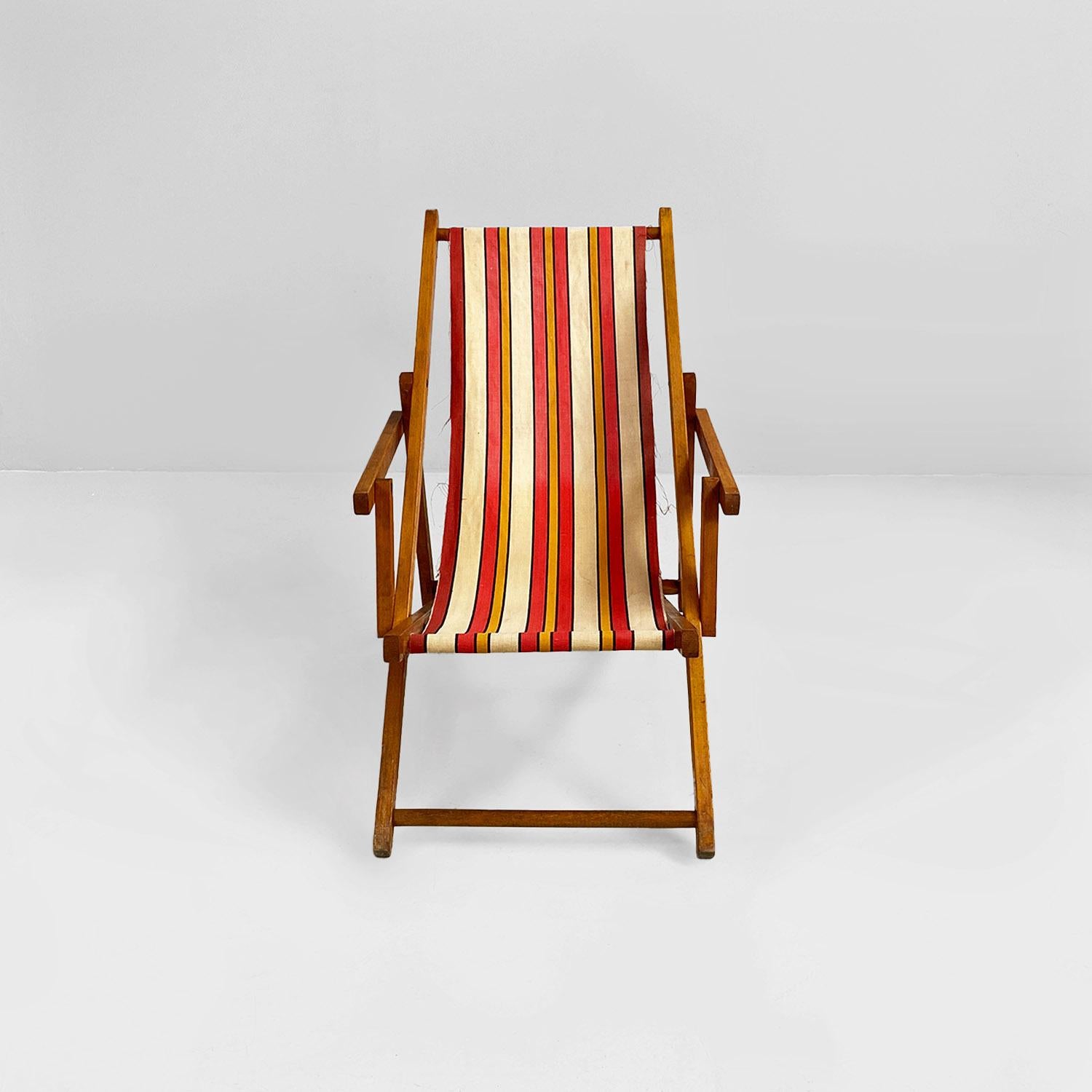 Mid-Century Modern Italian mid-century small wooden and original colored fabric deckchair, 1950s For Sale