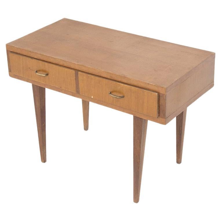 Petite table en bois italienne du milieu du siècle