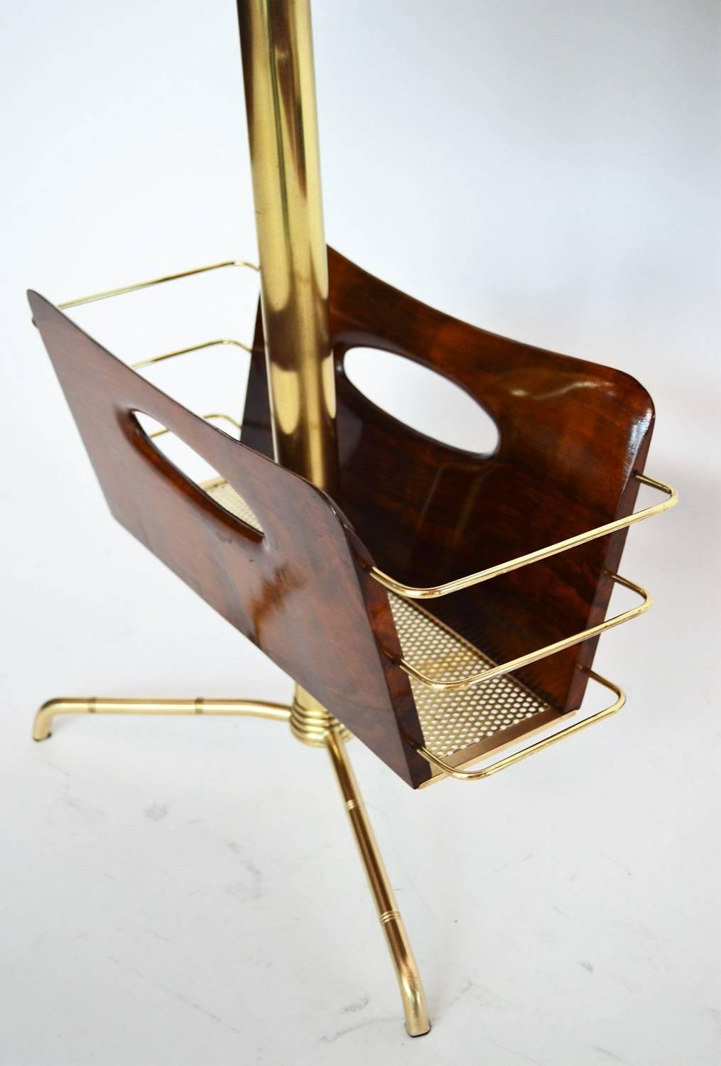 Italian Midcentury Smoker Table or Guéridon with Magazine Rack, 1950s 2