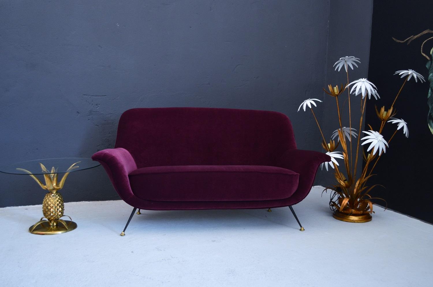 Italian Midcentury Sofa or Loveseat in New Purple Velvet, 1950s 4