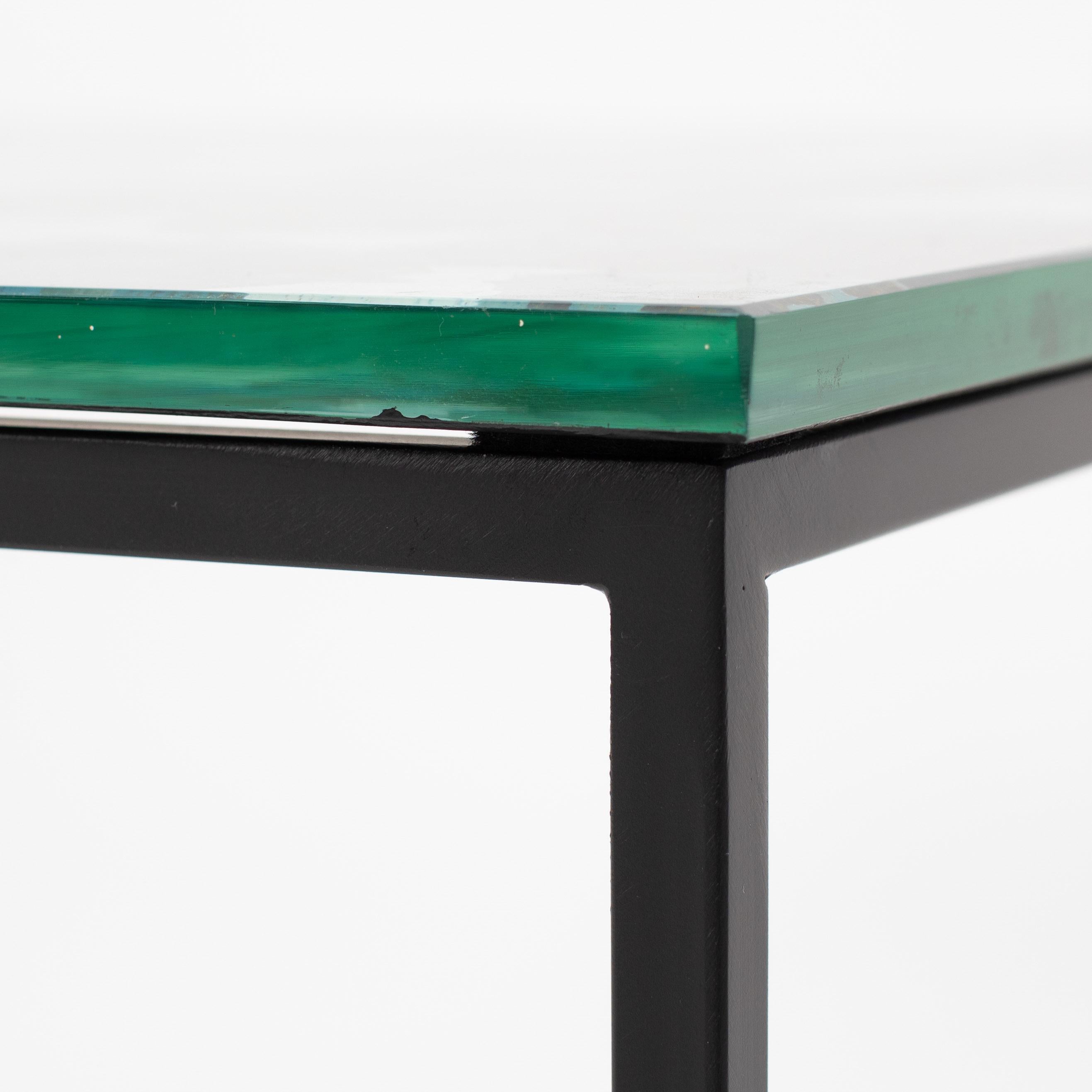 Mesa de sofá italiana de mediados de siglo Decoración abstracta en cristal turquesa-verde-dorado en venta 2