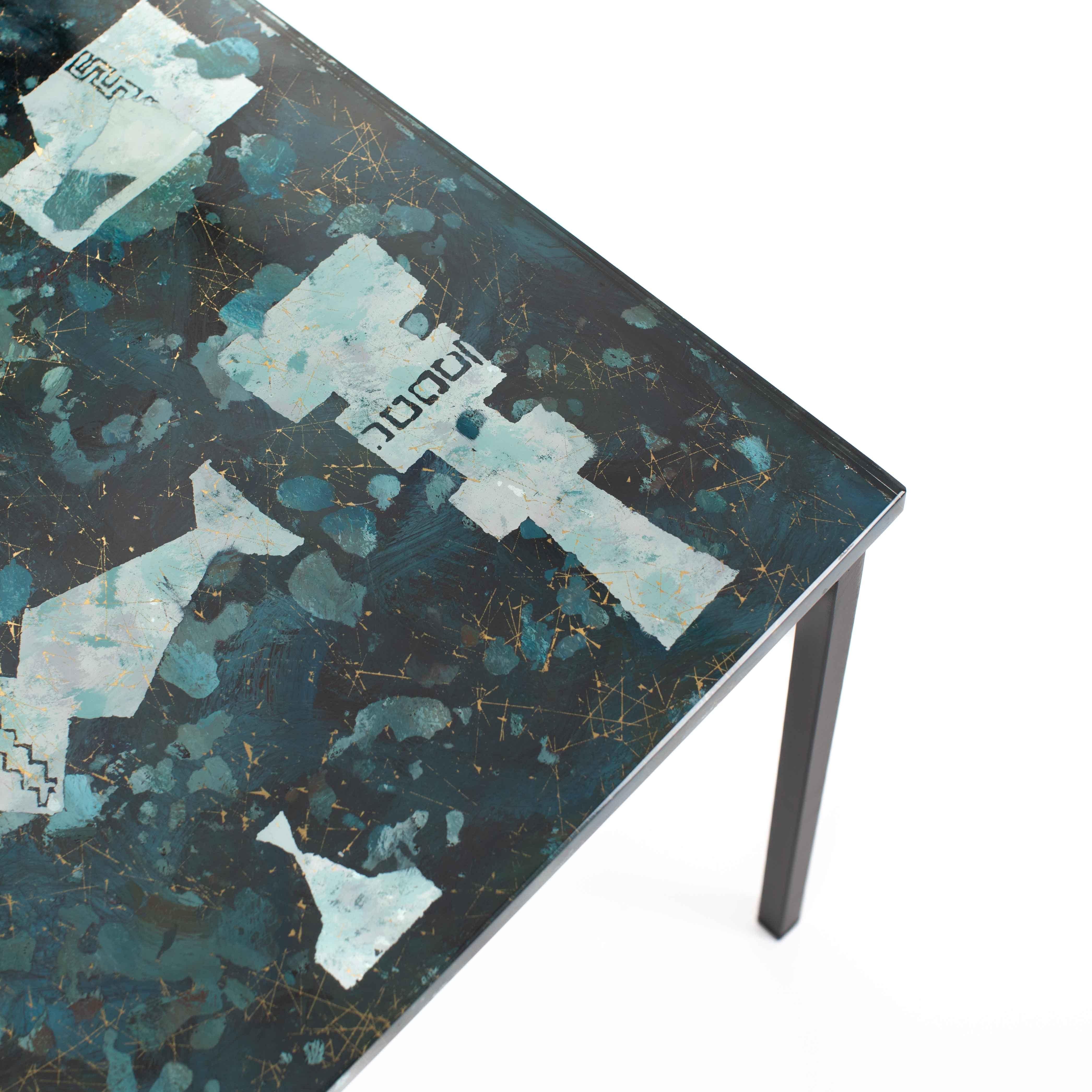 Mesa de sofá italiana de mediados de siglo Decoración abstracta en cristal turquesa-verde-dorado mediados del siglo XX en venta