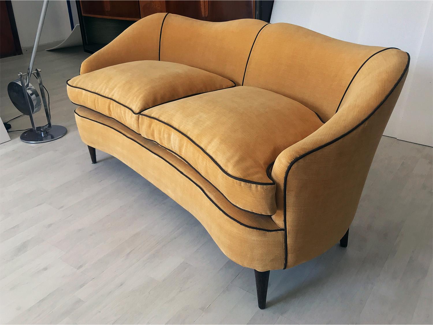 Mid-Century Modern Italian Mid-Century Sofa Two-Seat in Yellow Velvet, 1950s