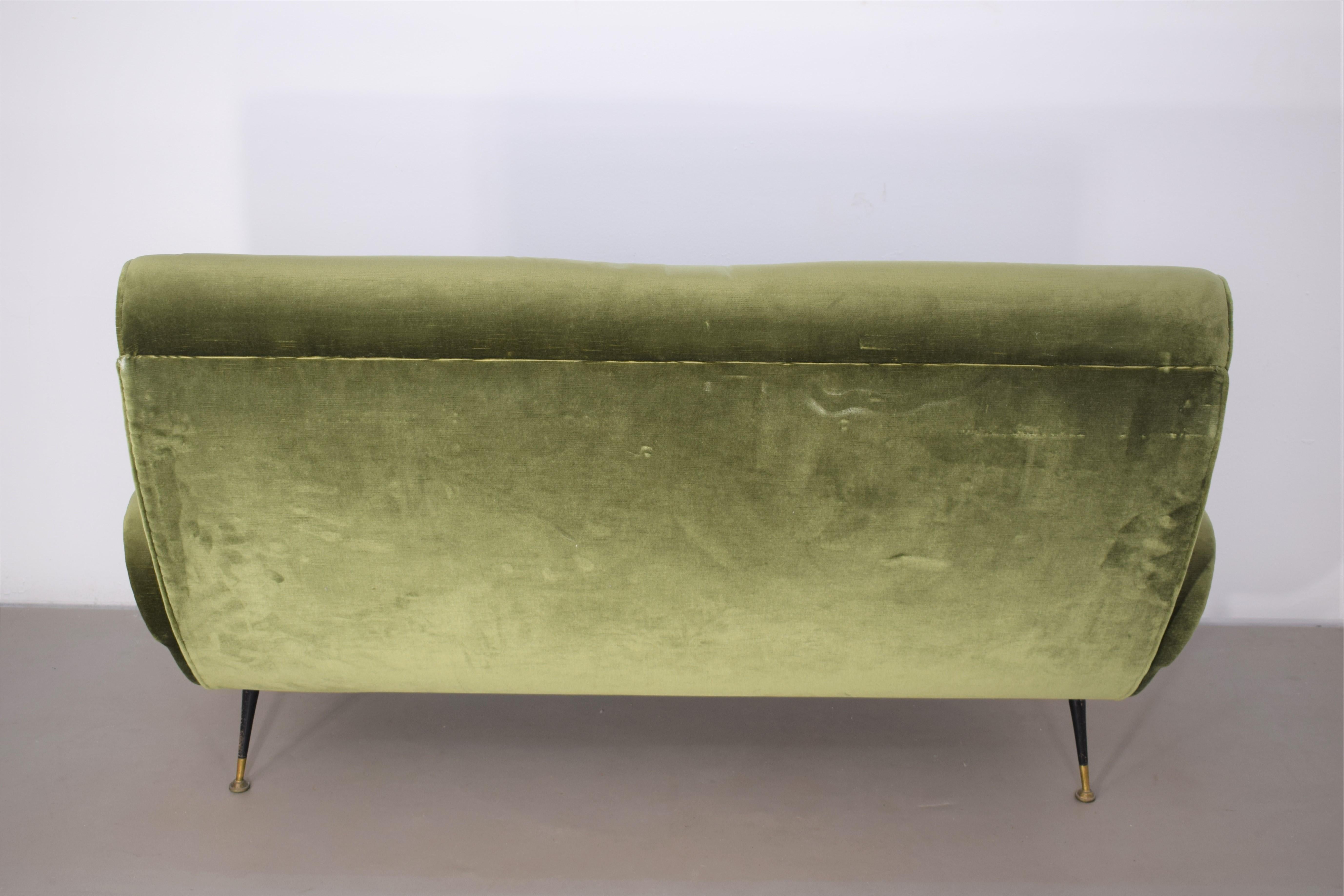 Italian mid-century sofa, velvet, brass and iron, 1950s For Sale 1