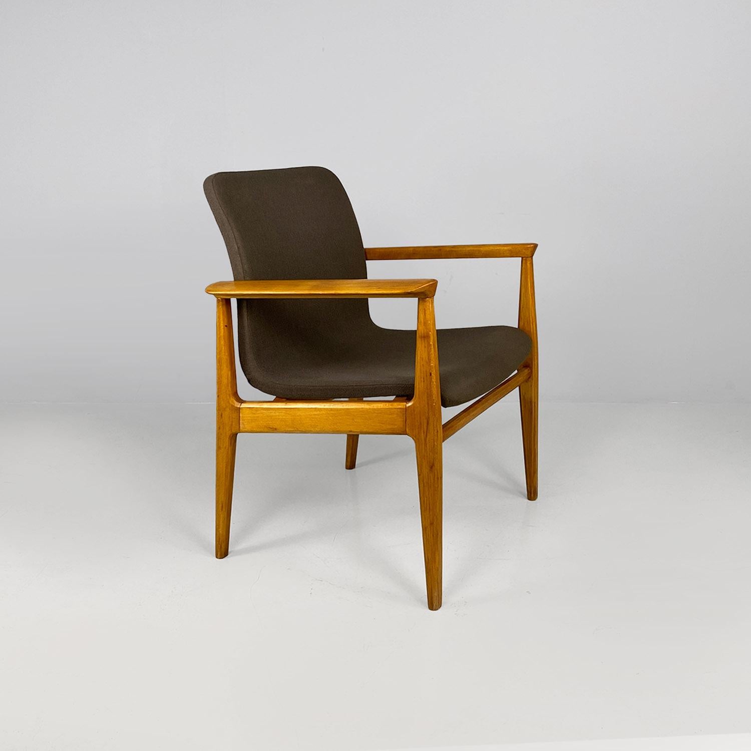 Italian Mid-Century Modern solid beech wood and original brown fabric side chair with armrests by Anonima Castelli, 1960s.
Armchair with armrests, with solid beech wood structure and curved wooden seat, lightly padded and covered in its original
