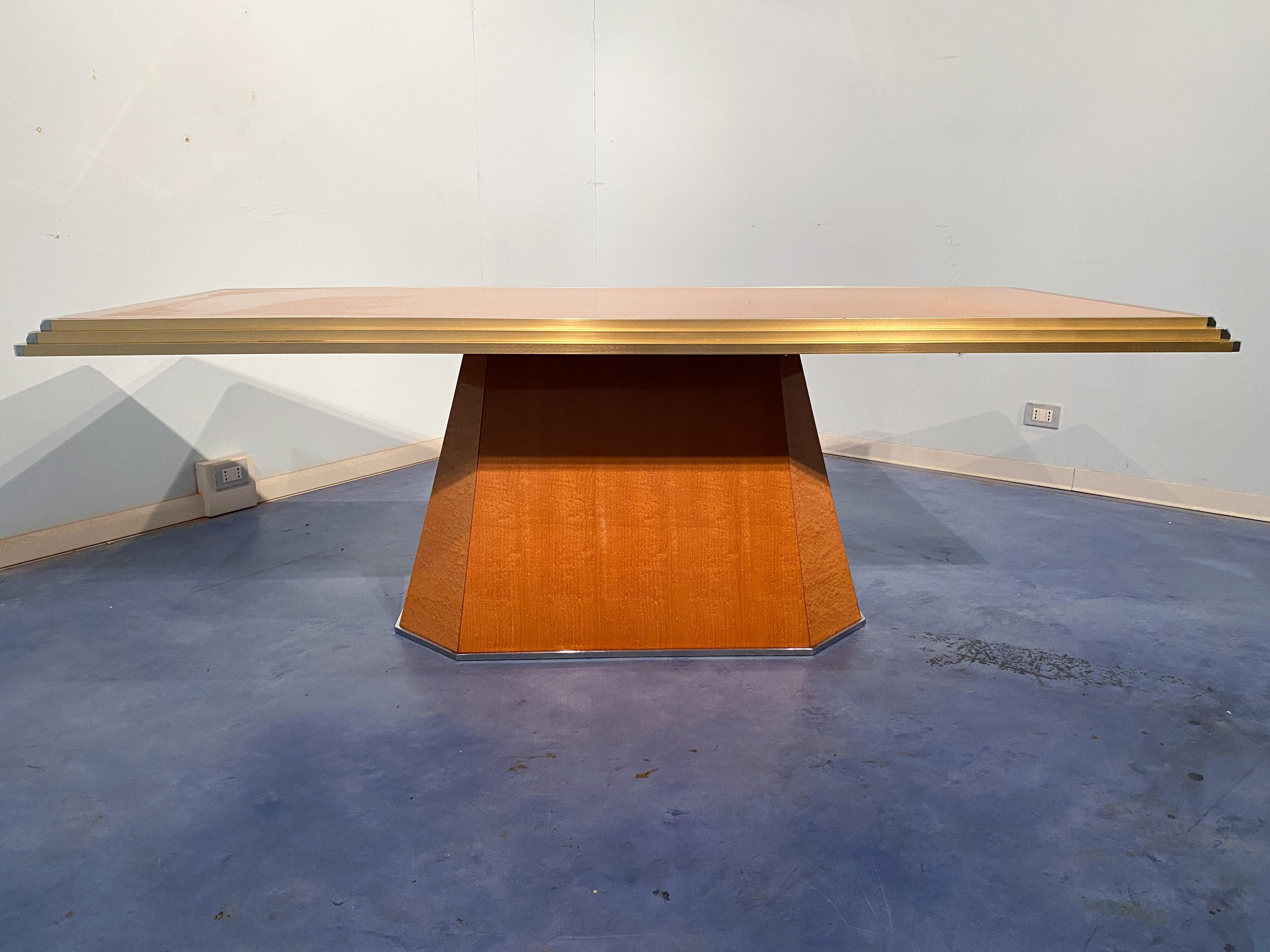 Italian Mid-Century Space Age Maple Dining Table, 1970s 6