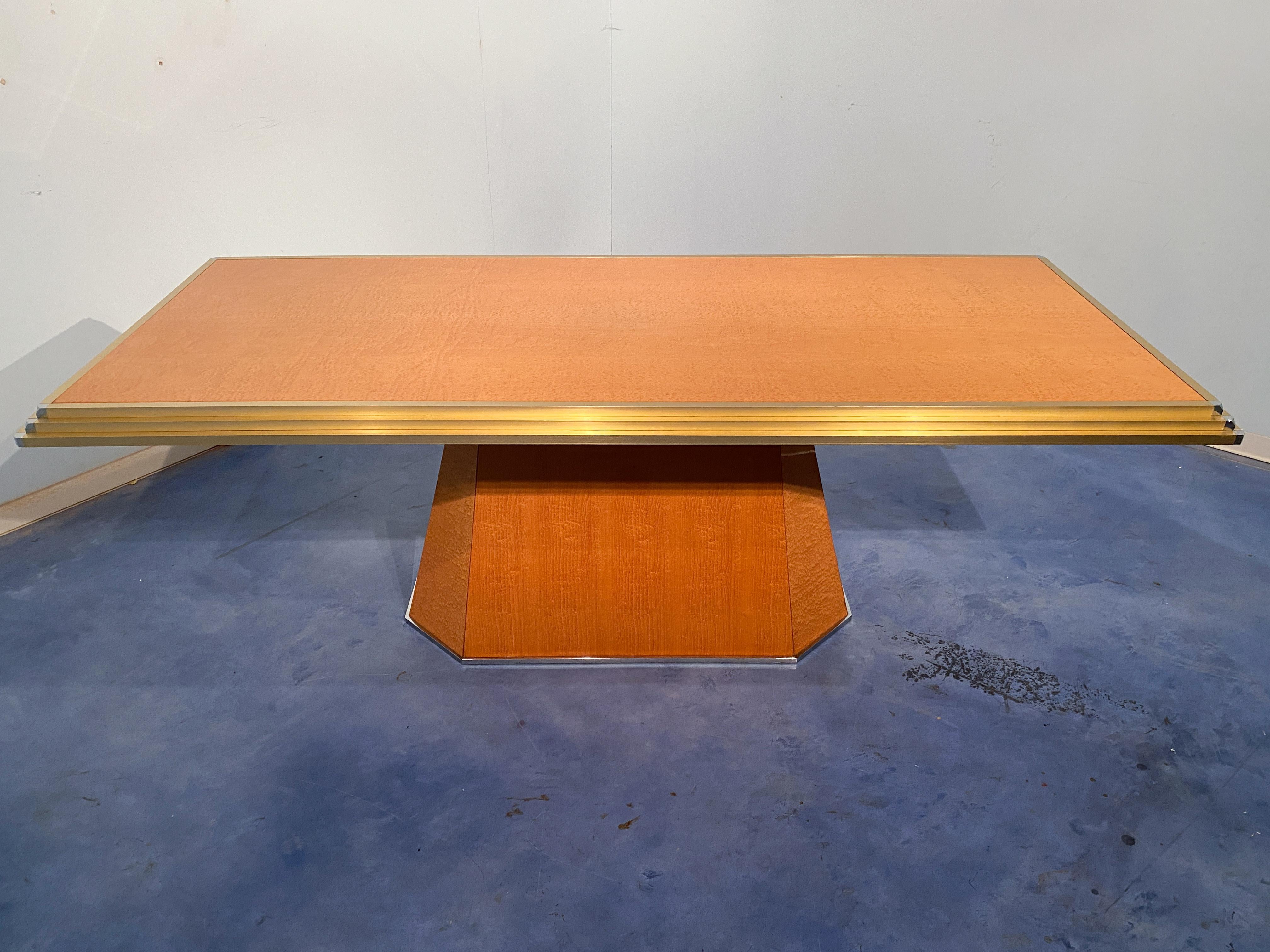 Italian Mid-Century Space Age Maple Dining Table, 1970s 4