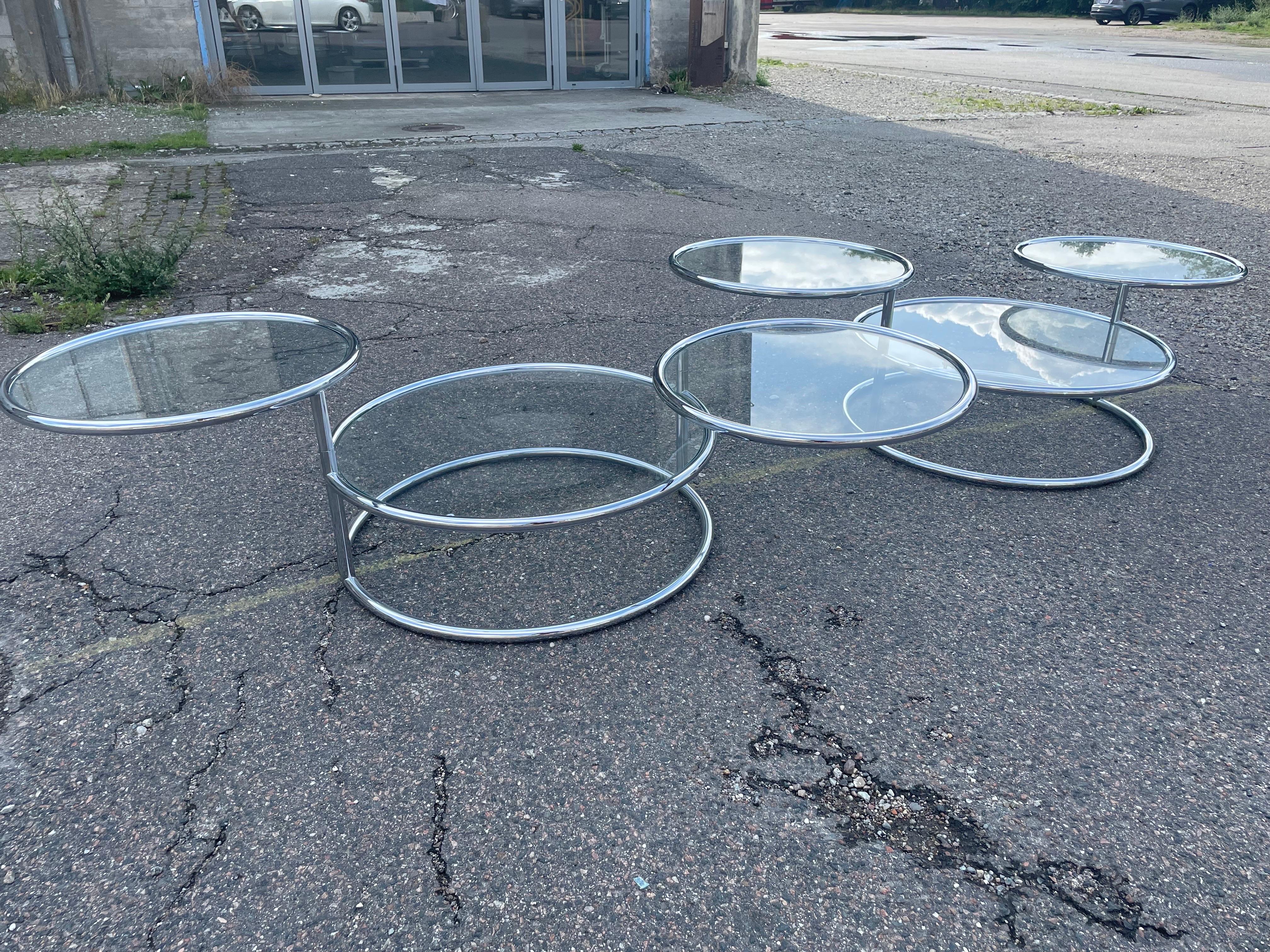 Italian Mid-Century Space Age Swivel Chrome Cocktail Side Tables from the 1970´s For Sale 7