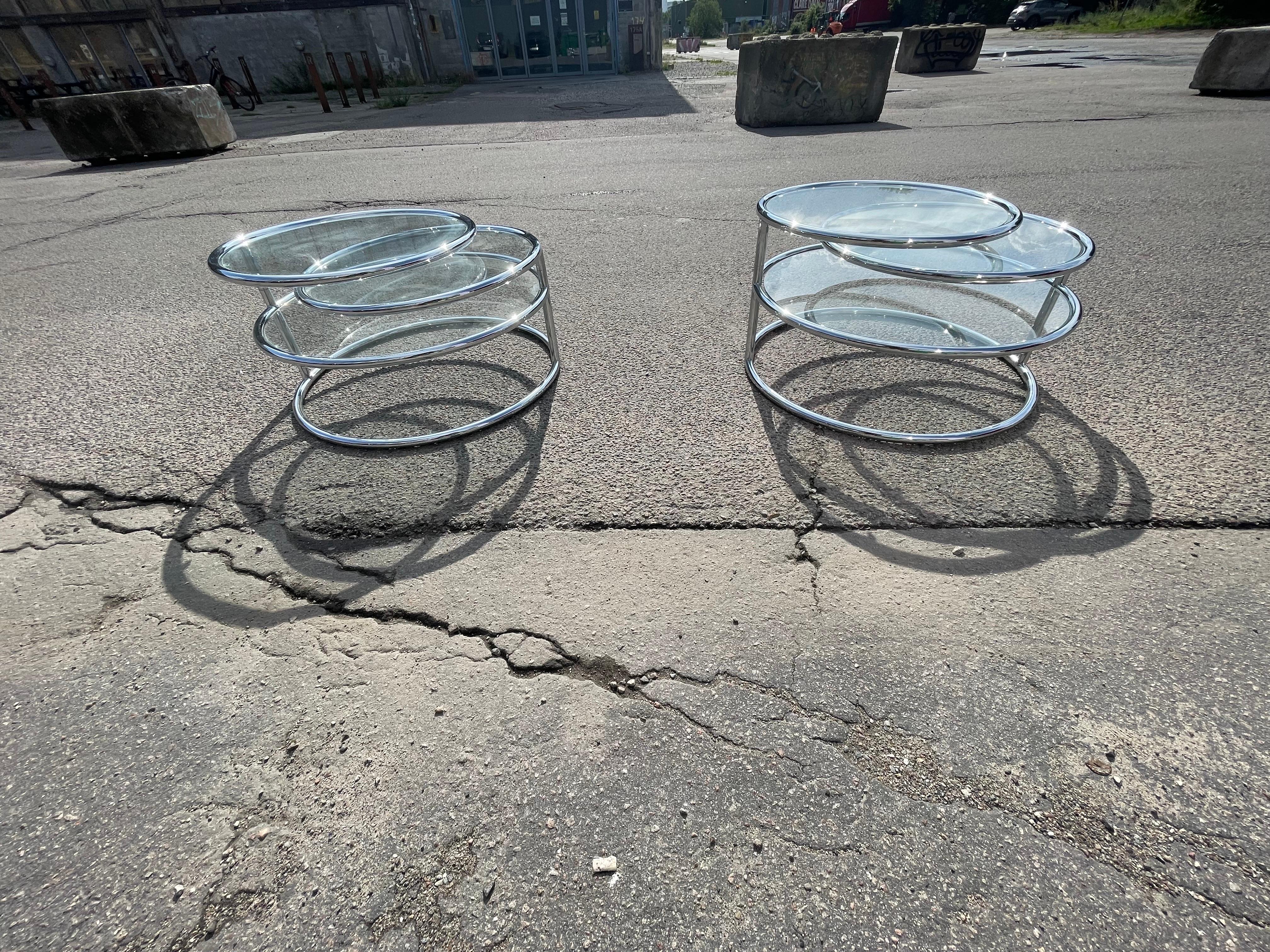 Italian Mid-Century Space Age Swivel Chrome Cocktail Side Tables from the 1970´s For Sale 8