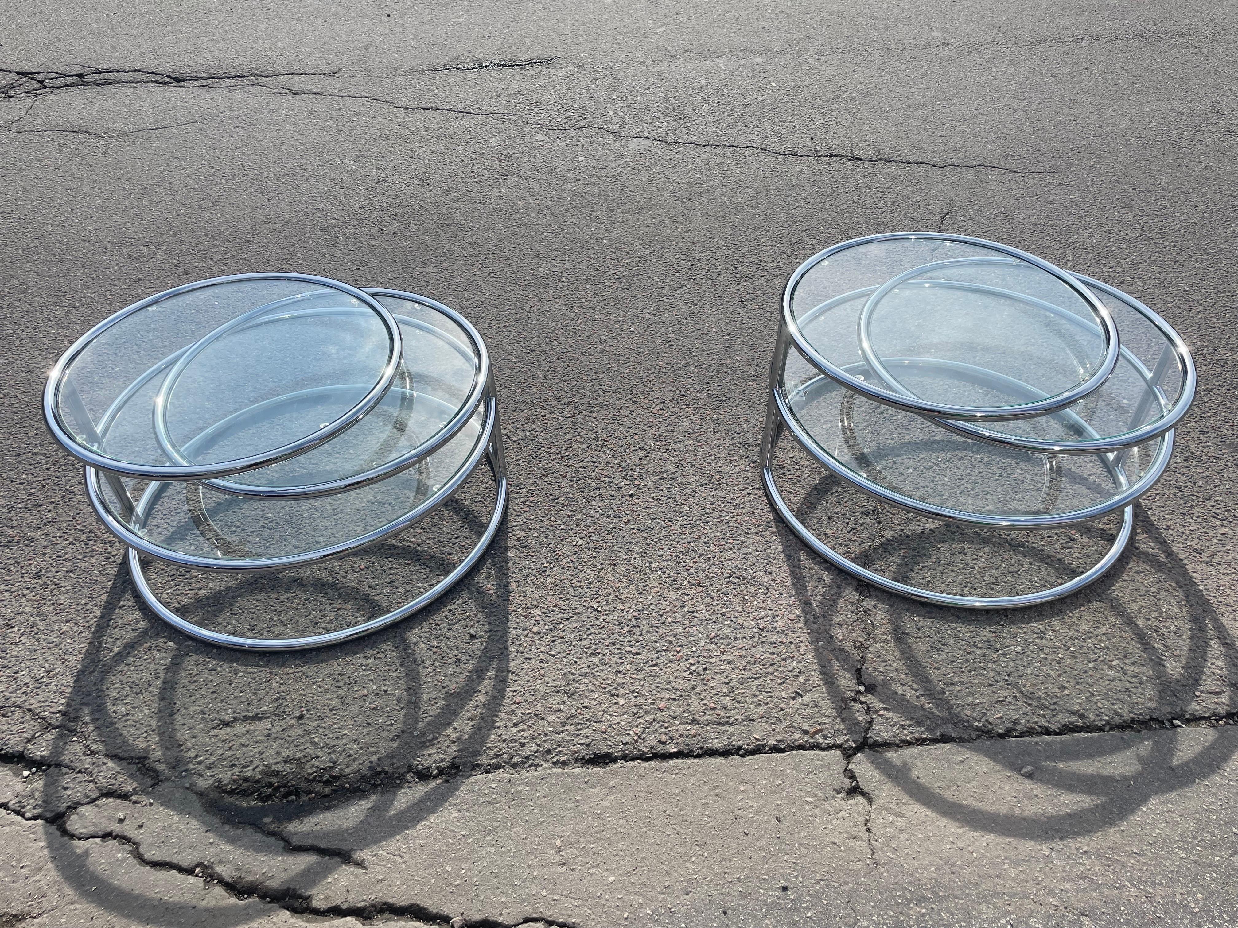 Italian Mid-Century Space Age Swivel Chrome Cocktail Side Tables from the 1970´s For Sale 13