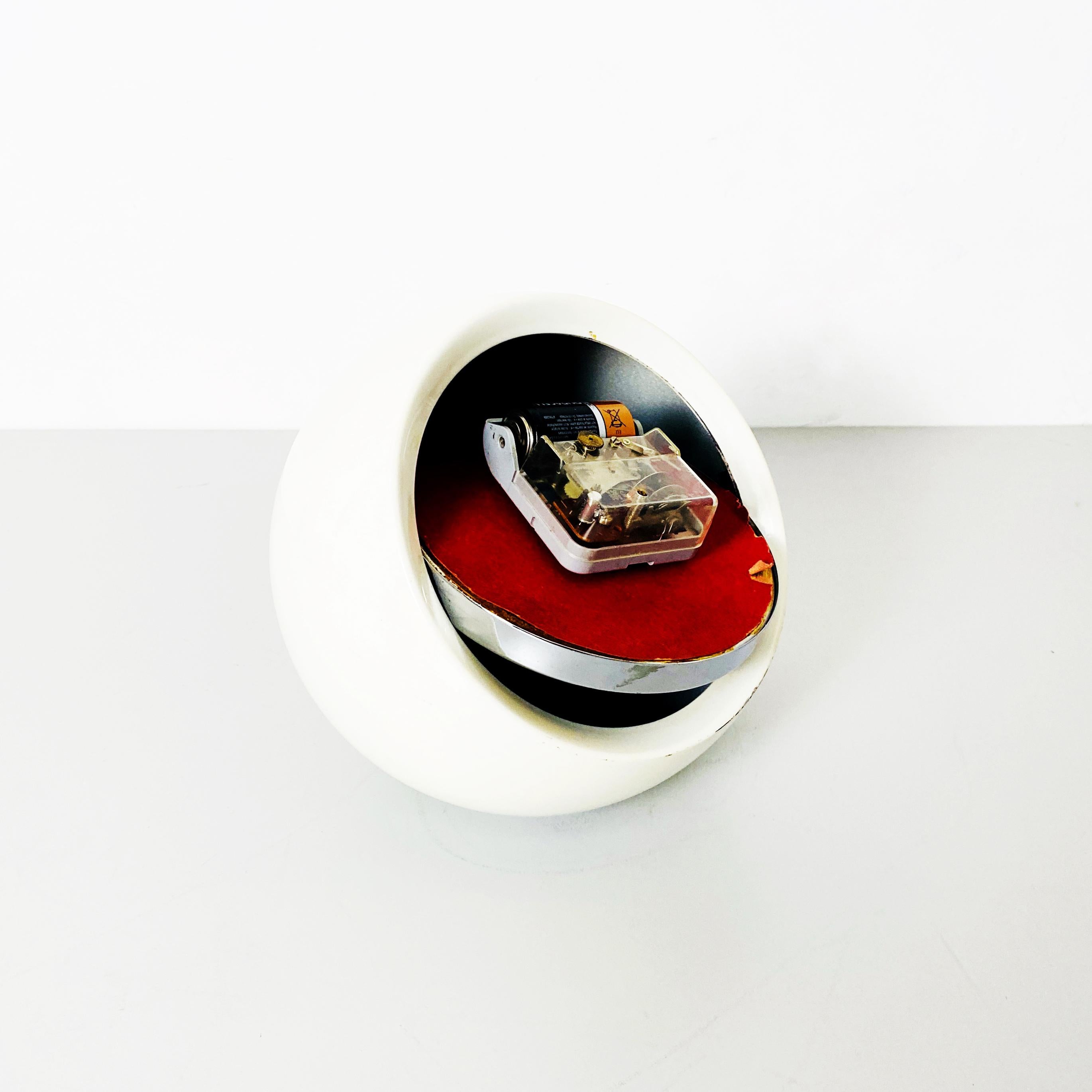Italienische kugelförmige weiße Tischuhr aus Kunststoff von Lorenz, 1960er Jahre, Raumfahrtzeitalter (Metall) im Angebot