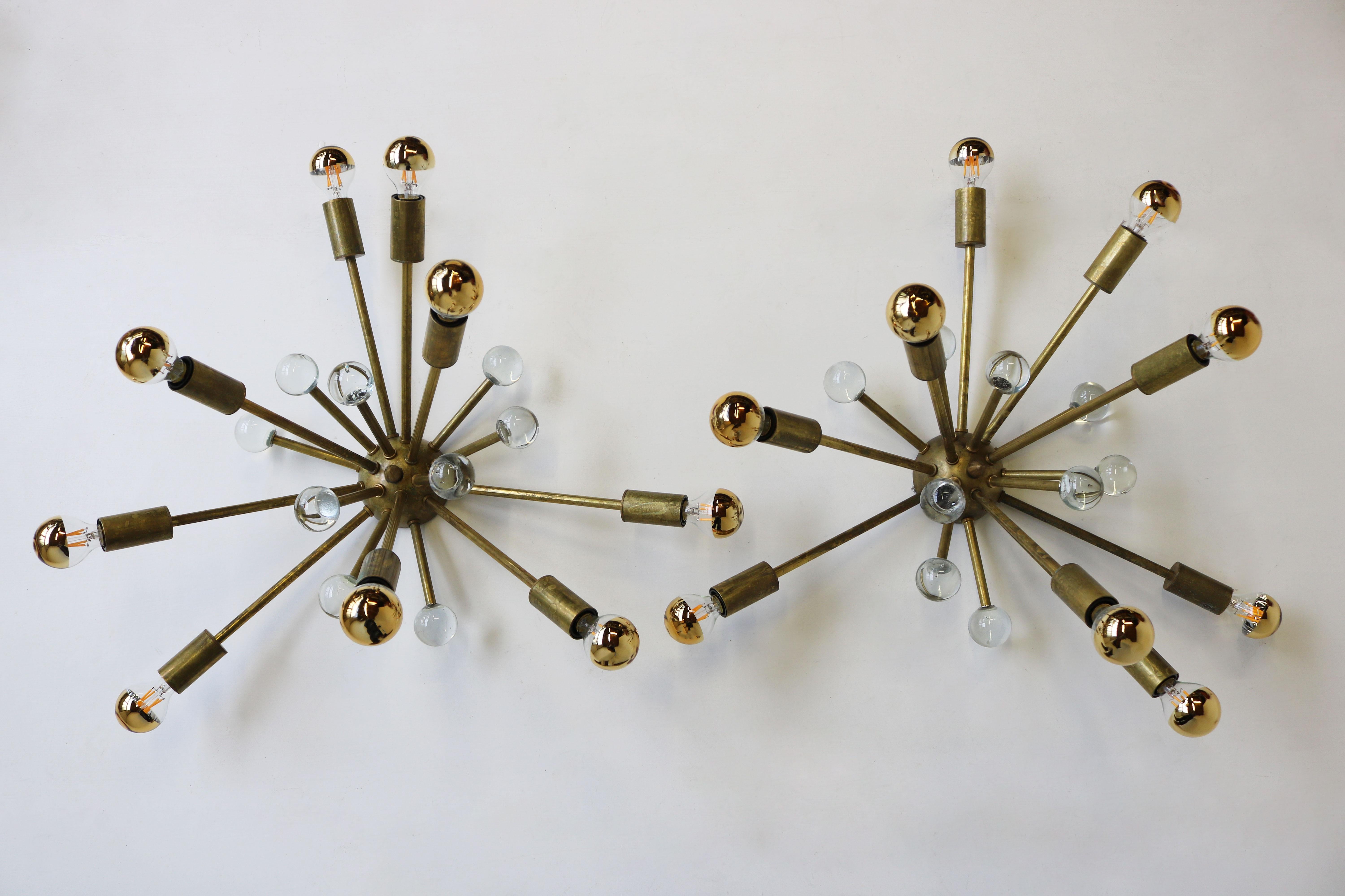Italian Mid-Century Sputnik Stilnovo Murano Brass Wall Sconces / Wall Lights For Sale 1