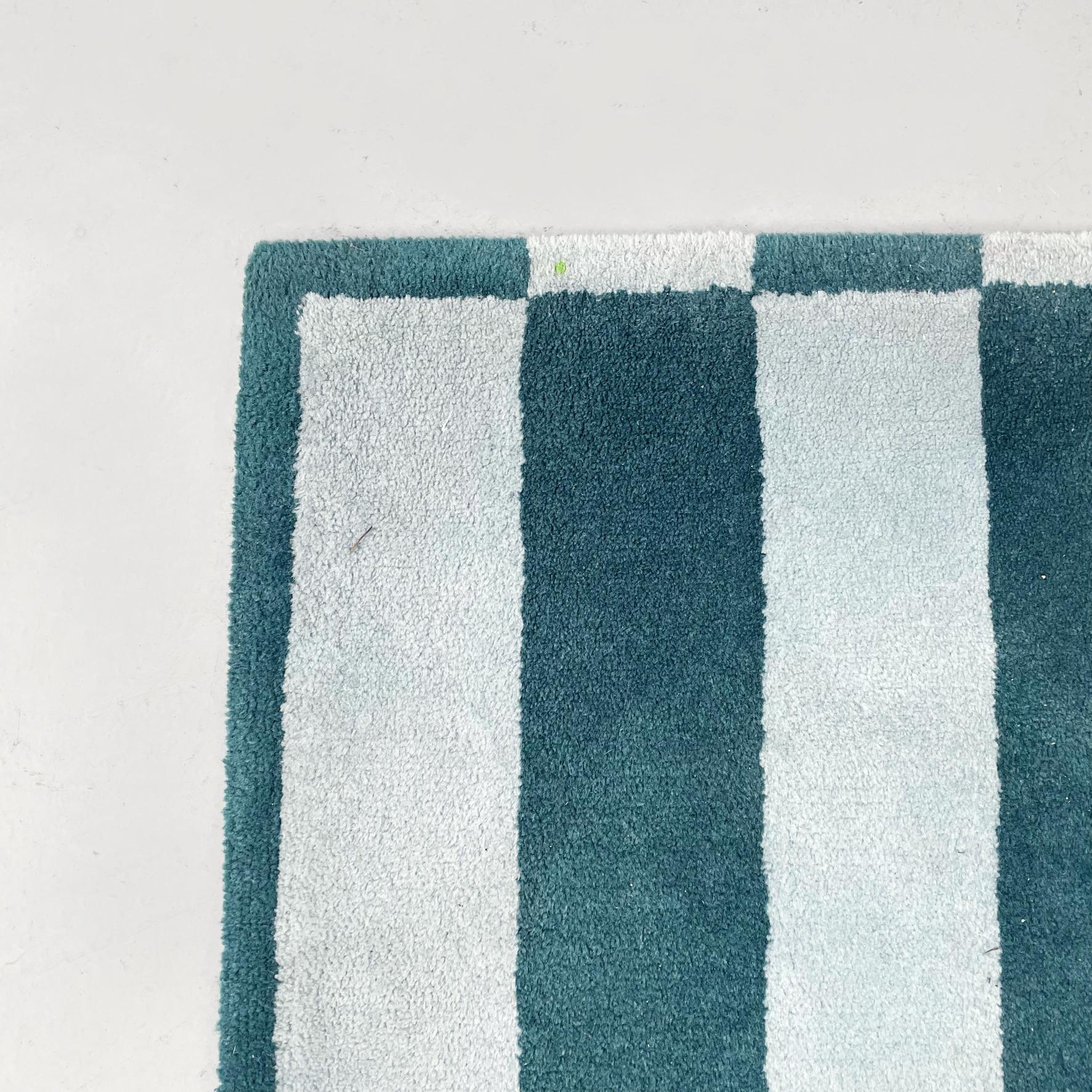 Tapis carré italien du milieu du siècle dernier en tissu bleu, vert, jaune et rouge, années 1980 en vente 1