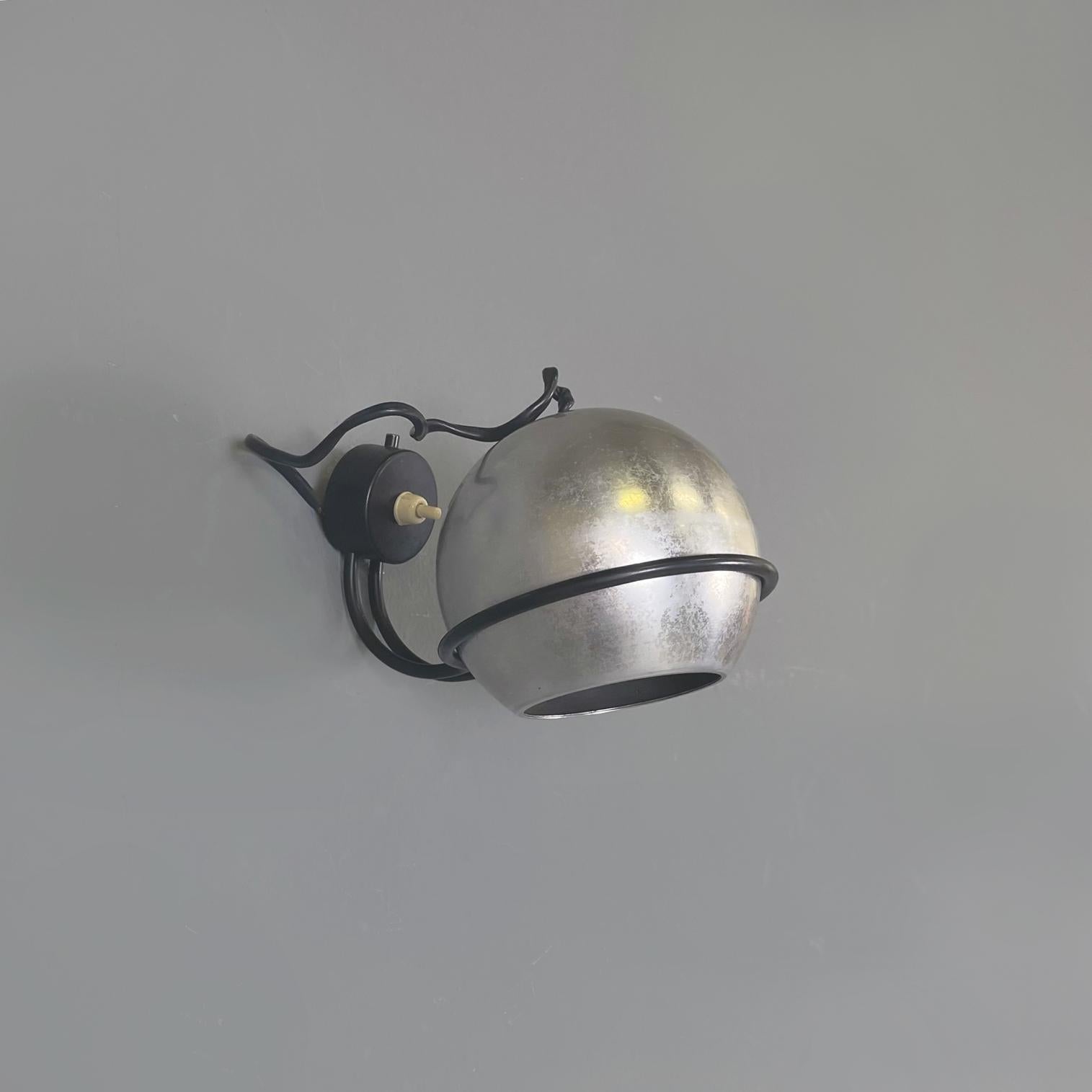 Mid-Century Modern Italian mid-century steel Wall light nr. 232 by Gino Sarfatti for Arteluce 1960s For Sale