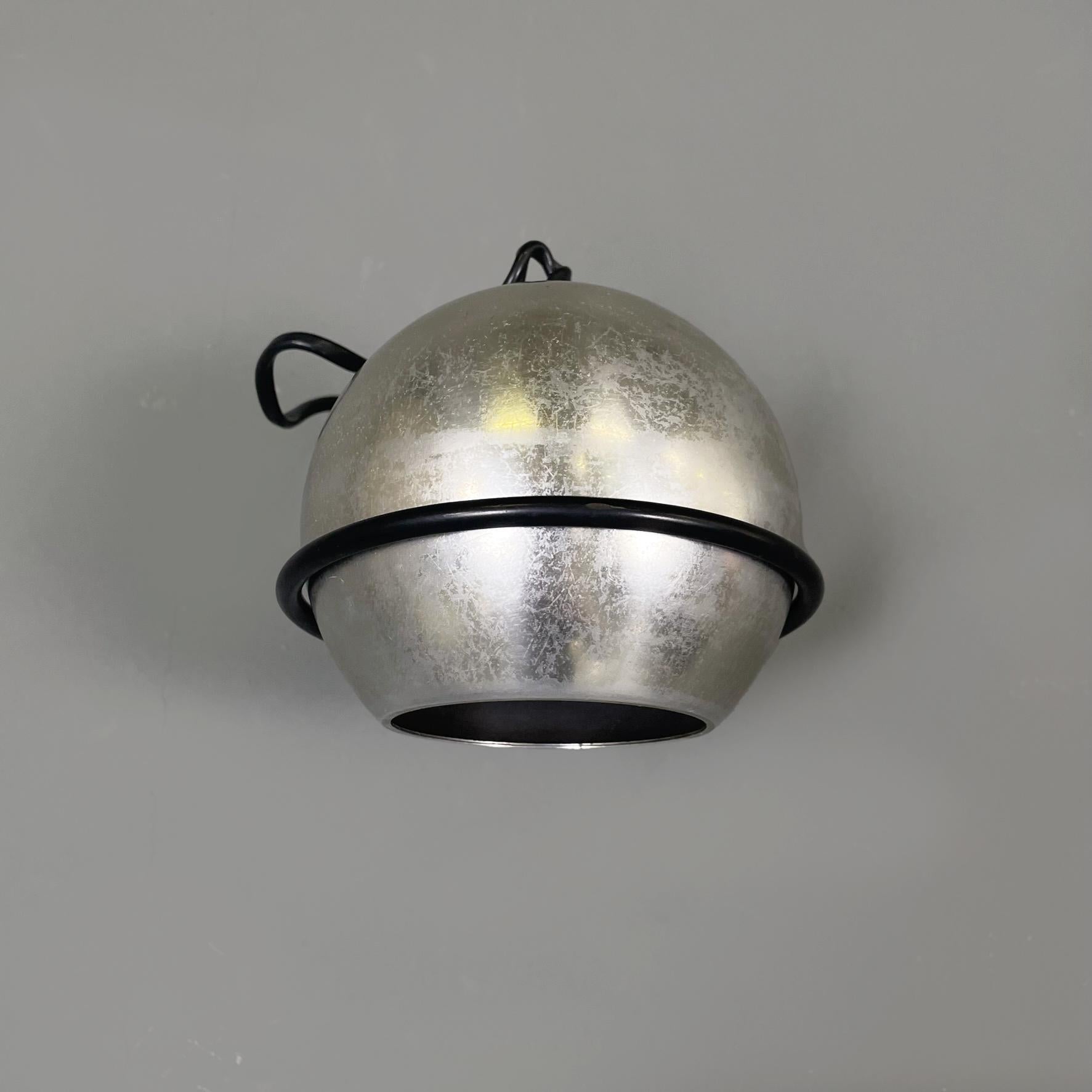Italian mid-century steel Wall light nr. 232 by Gino Sarfatti for Arteluce 1960s In Fair Condition For Sale In MIlano, IT
