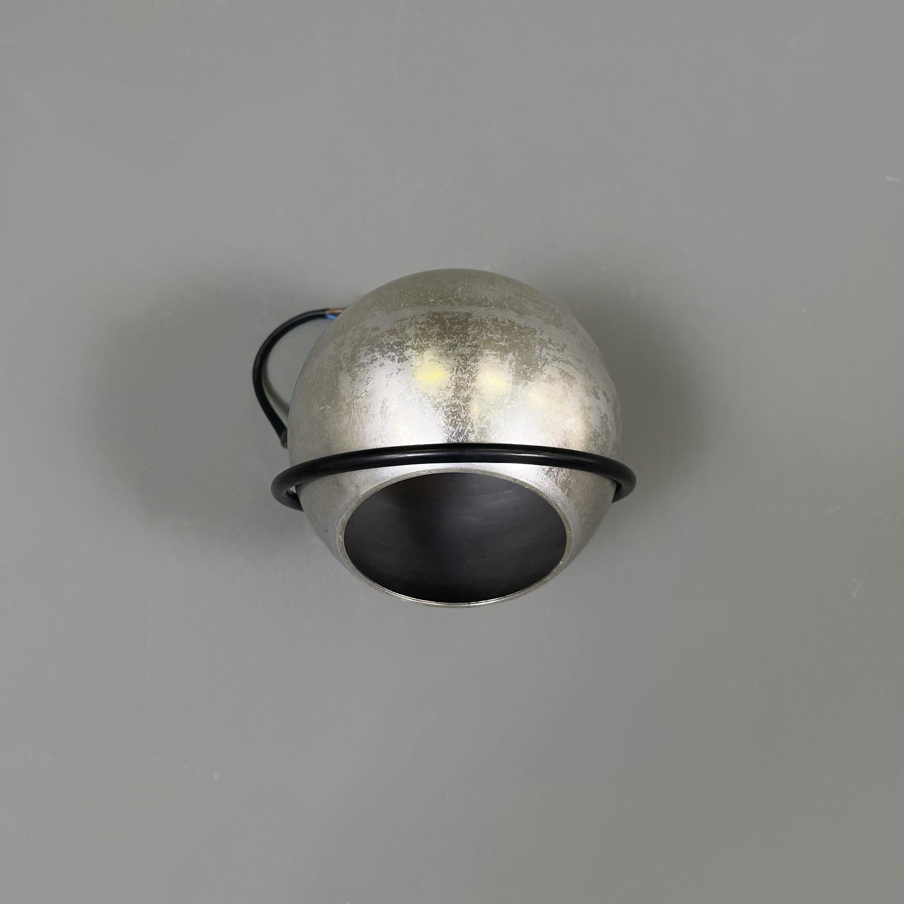 Metal Italian mid-century steel Wall light nr. 232 by Gino Sarfatti for Arteluce 1960s For Sale