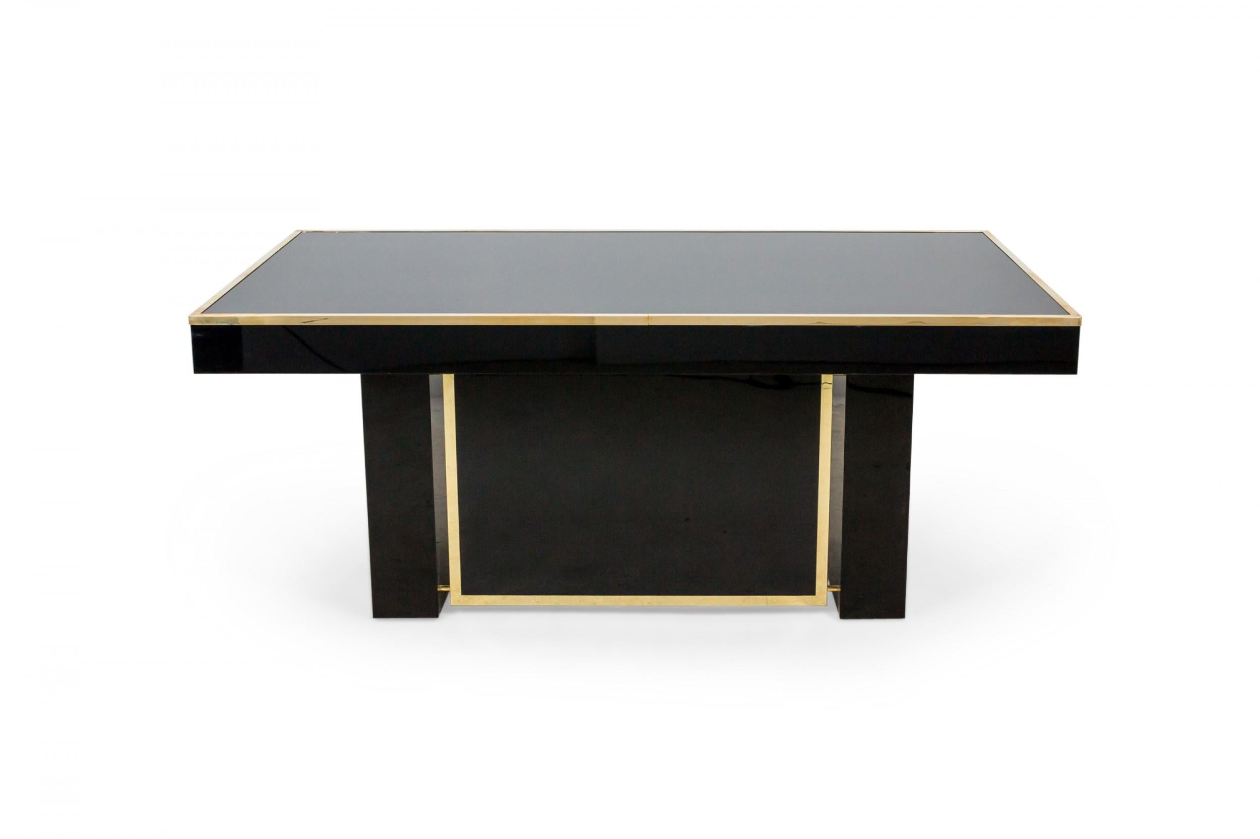 Italian Mid-Century Style Black Lacquered Desk In Good Condition For Sale In New York, NY
