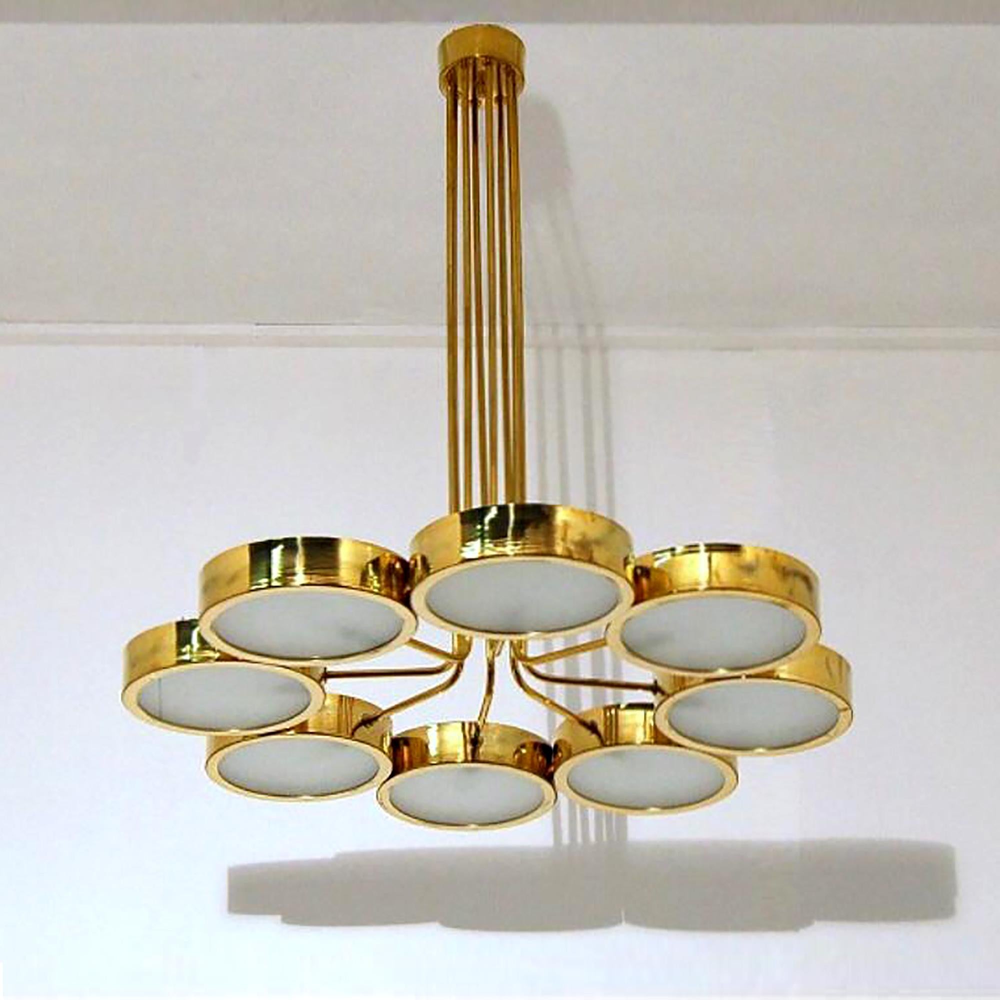 Italian Mid-Century Style Brass Chandelier in the Manner of Bruno Gatta In New Condition For Sale In Bochum, NRW