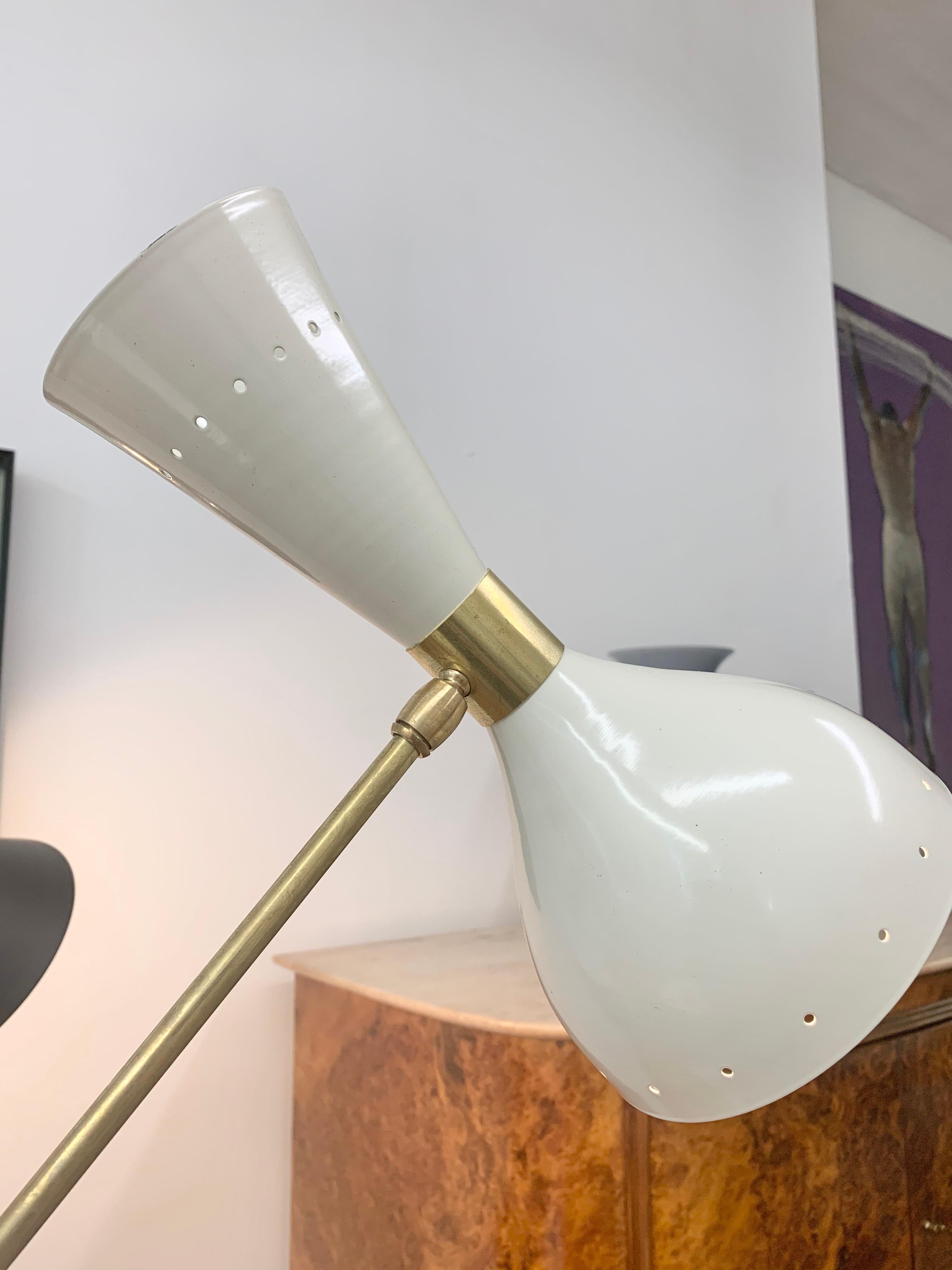 Italian Mid-Century Style Brass Floor Lamp with Directional Multicolor Shades For Sale 2