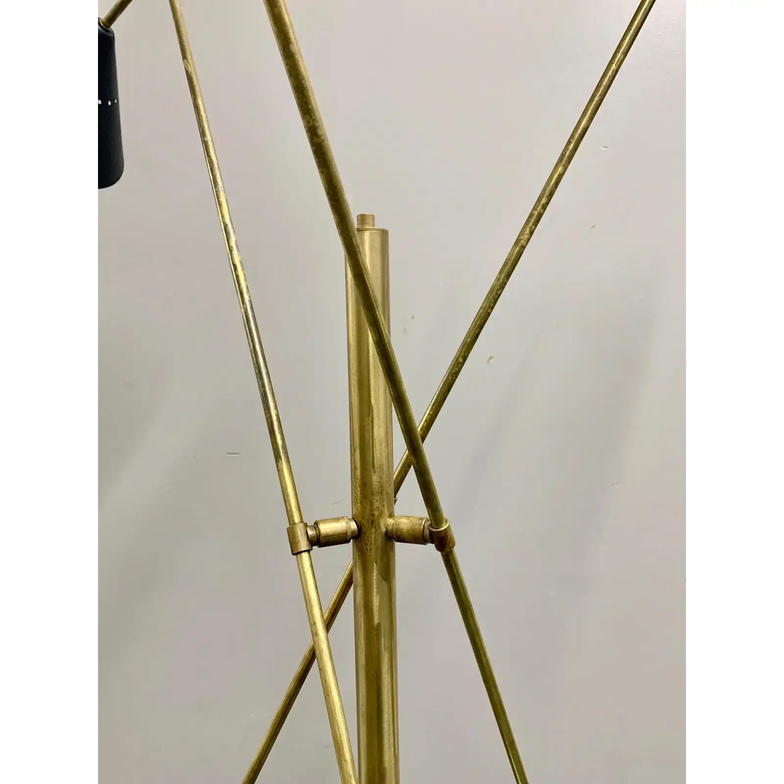 Italian Mid-Century Style Brass Floor Lamp with Directional Multicolor Shades For Sale 6