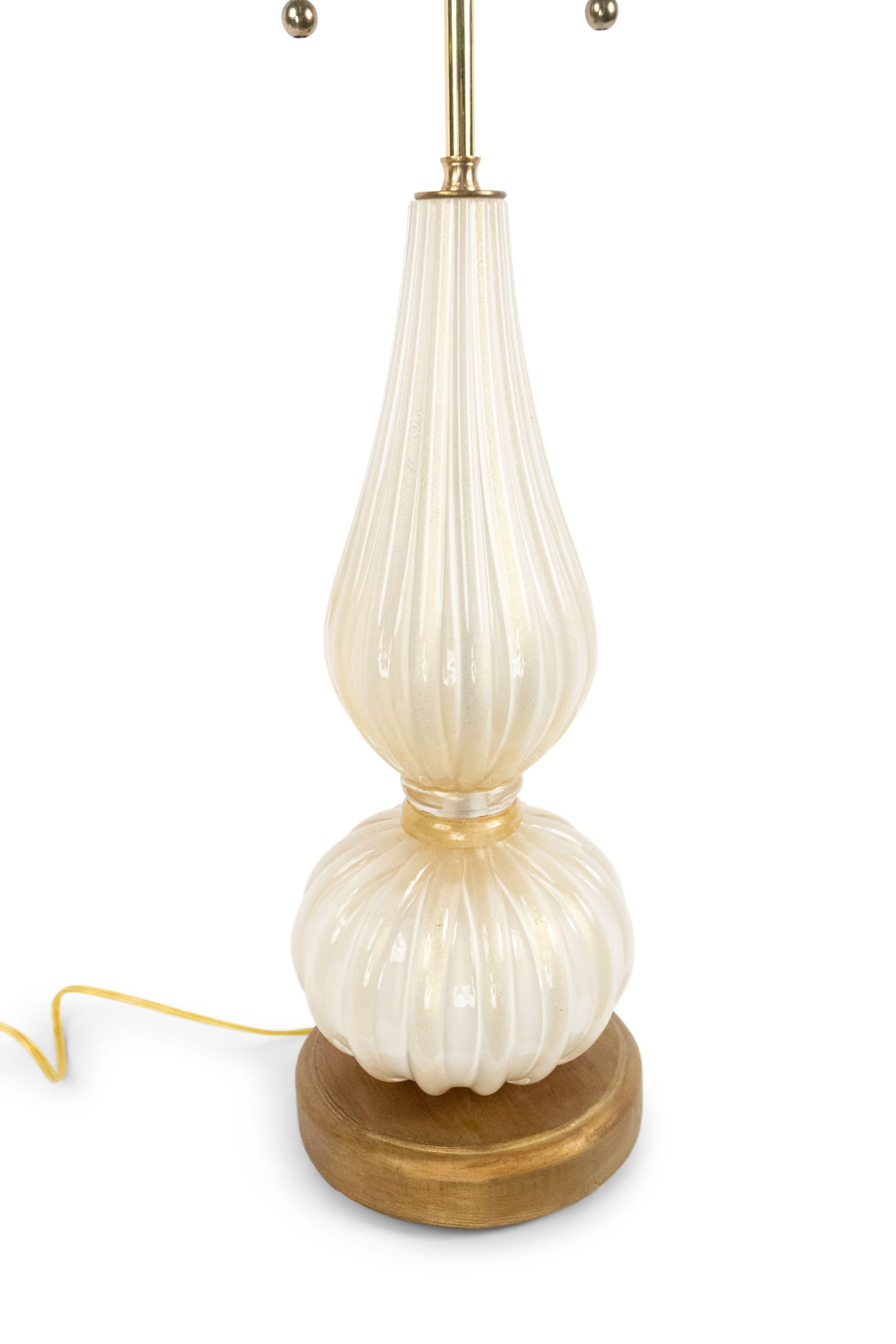 20th Century Italian Midcentury Style White Glass Table Lamp