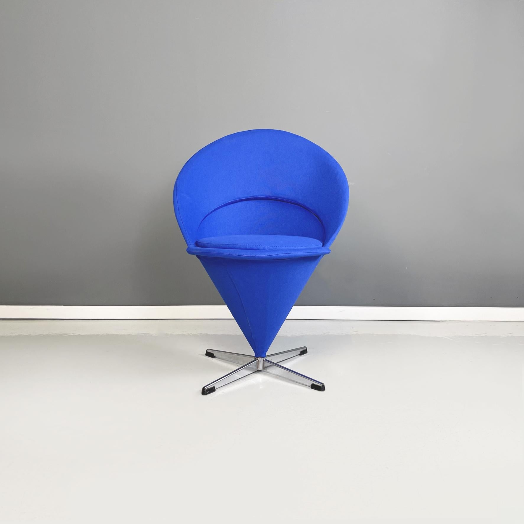 Italian midcentury Swivel armchair Cone Chair by Verner Panton for Vitra, 1958
Swivel armchair mod. Cone Chair fully upholstered in electric blue cotton fabric. The structure is made up of a conical-shaped padded seat, whose shell extends upwards,