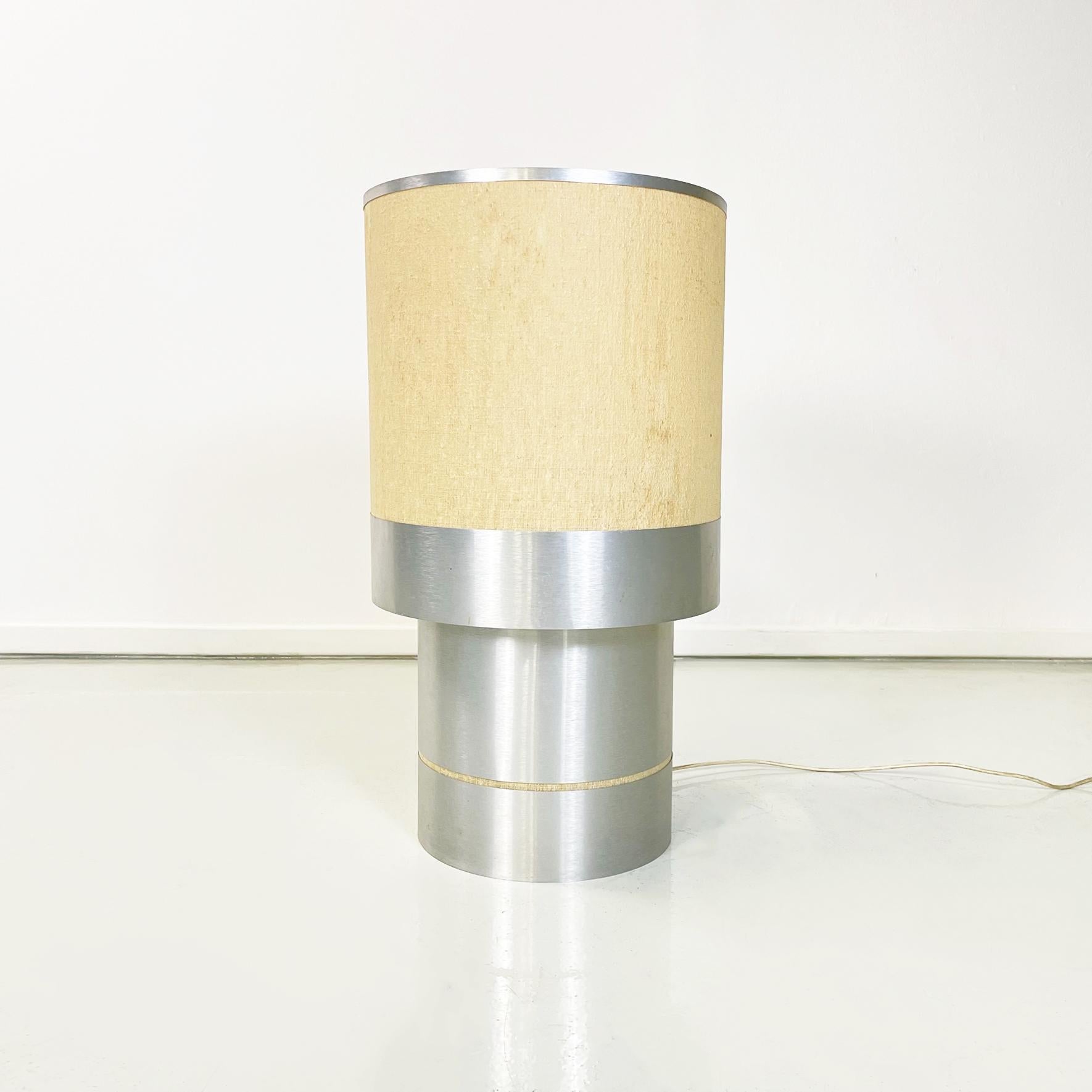 Mid-Century Modern Italian Mid-Century Table Lamp in Beige Fabric and Brushed Aluminum, 1960s For Sale