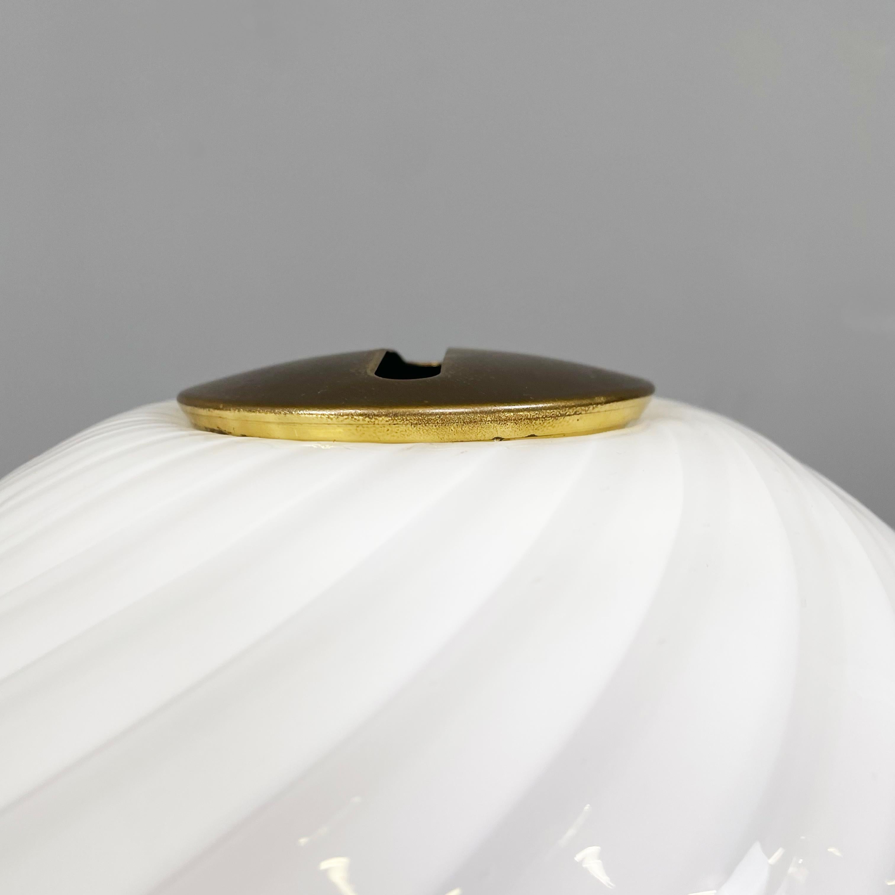 Brass Italian mid-century table lamp in opaline Murano glass and brass, 1970s For Sale