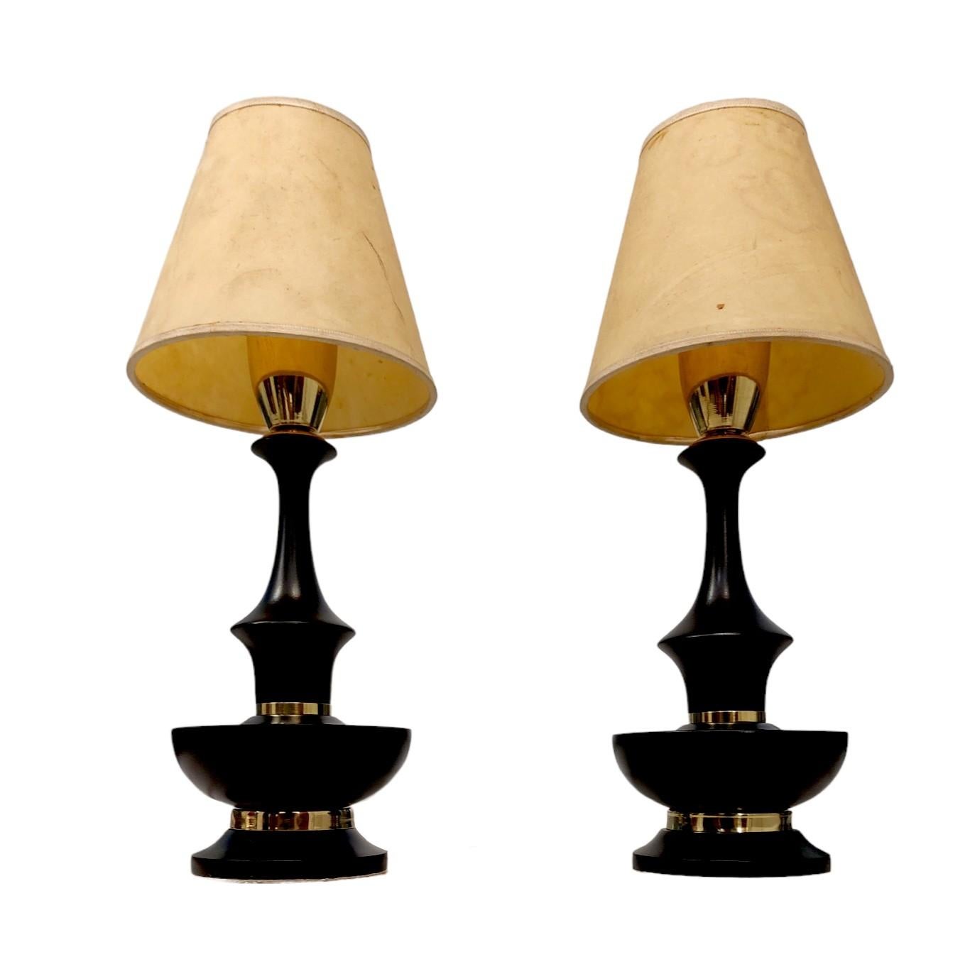 Lampe de table italienne du milieu du siècle en bois Bon état - En vente à Ciudad Autónoma Buenos Aires, AR
