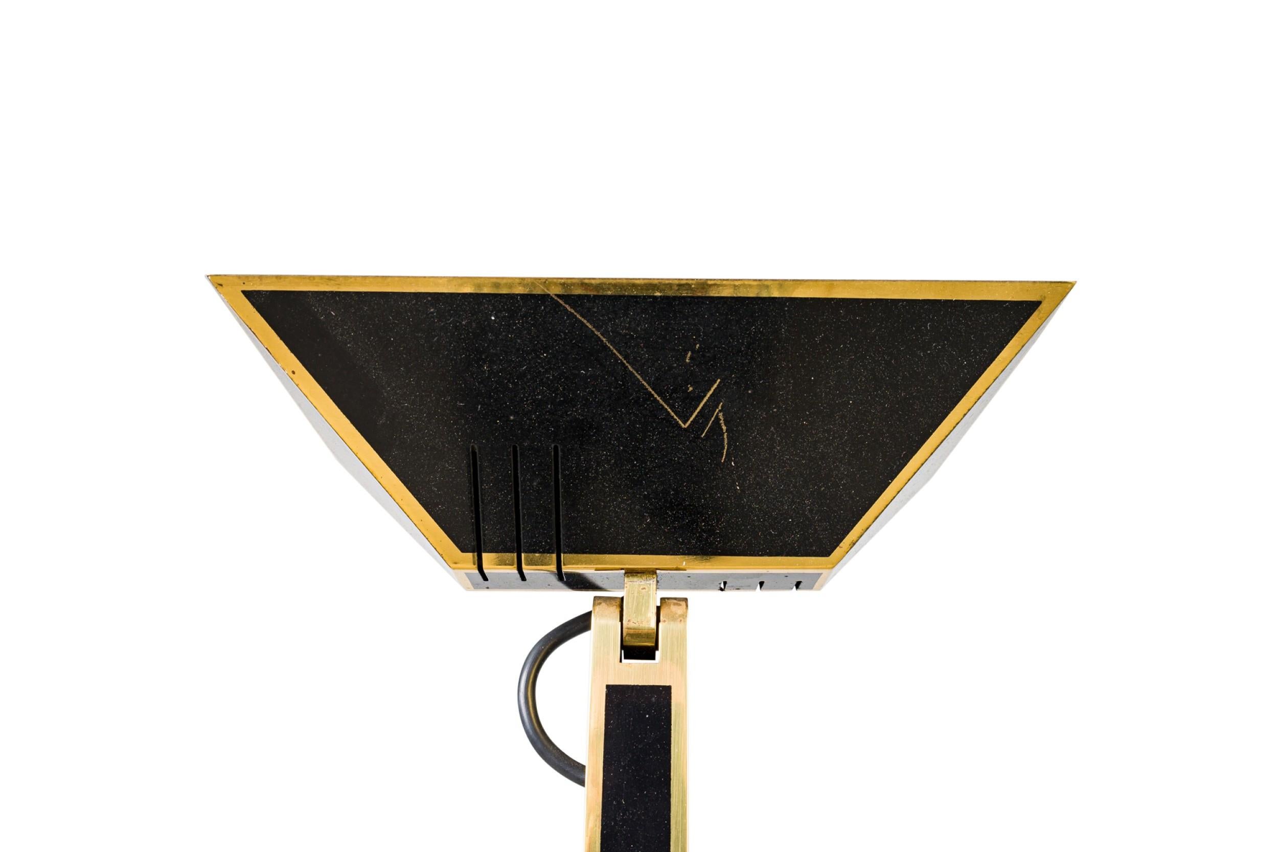 Italian Mid-Century Tall Brass and Black Lacquer Torchiere For Sale 3