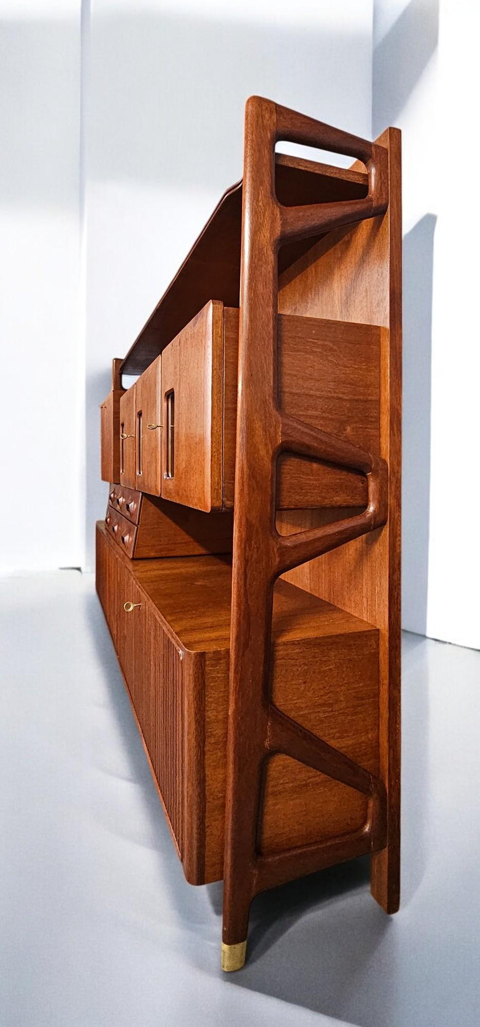 Italian Mid Century Tall Sideboard Attributed to Silvio Cavatorta, 1955 In Good Condition In Traversetolo, IT