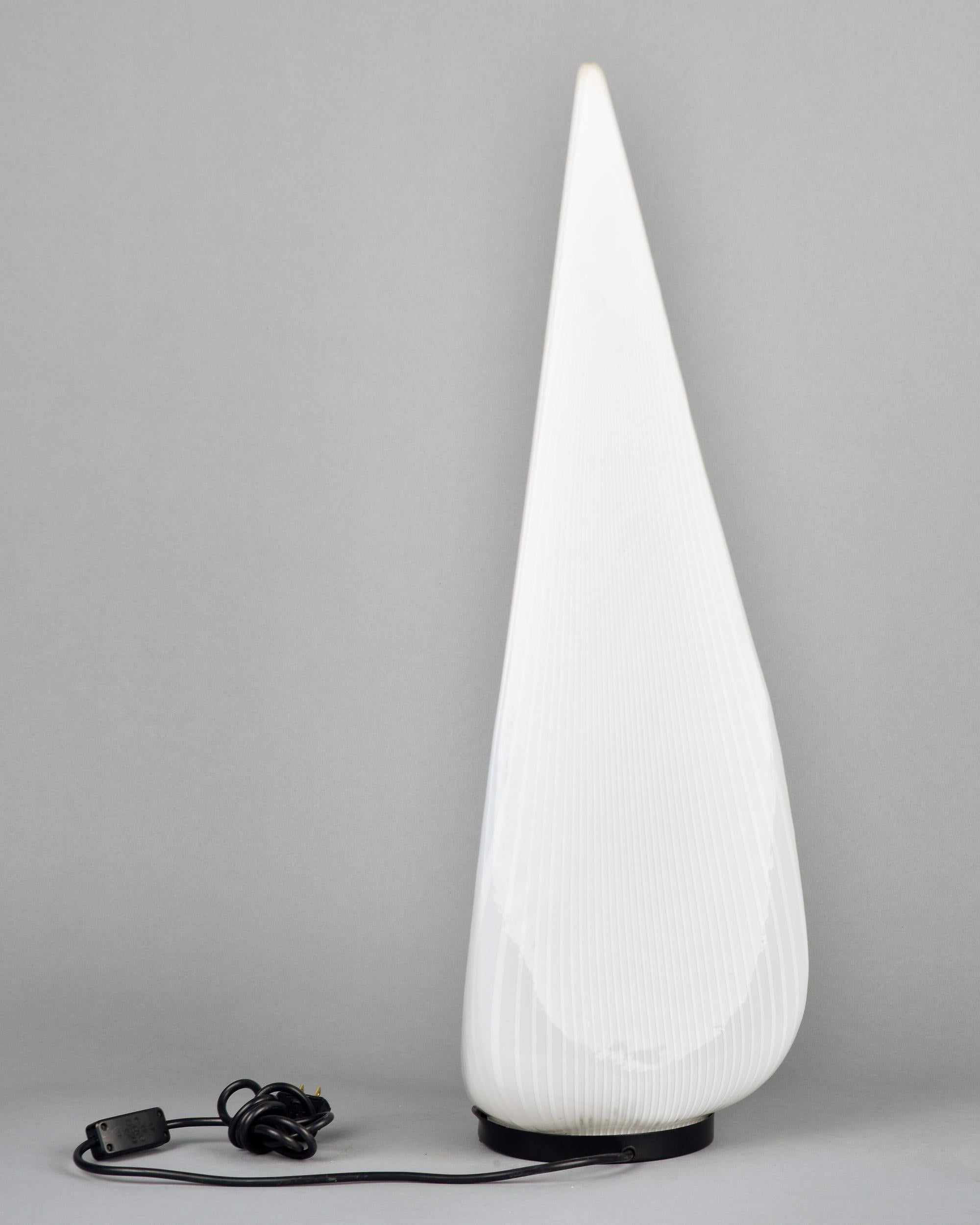 20th Century Italian Mid Century Tall White Glass Table Lamp For Sale