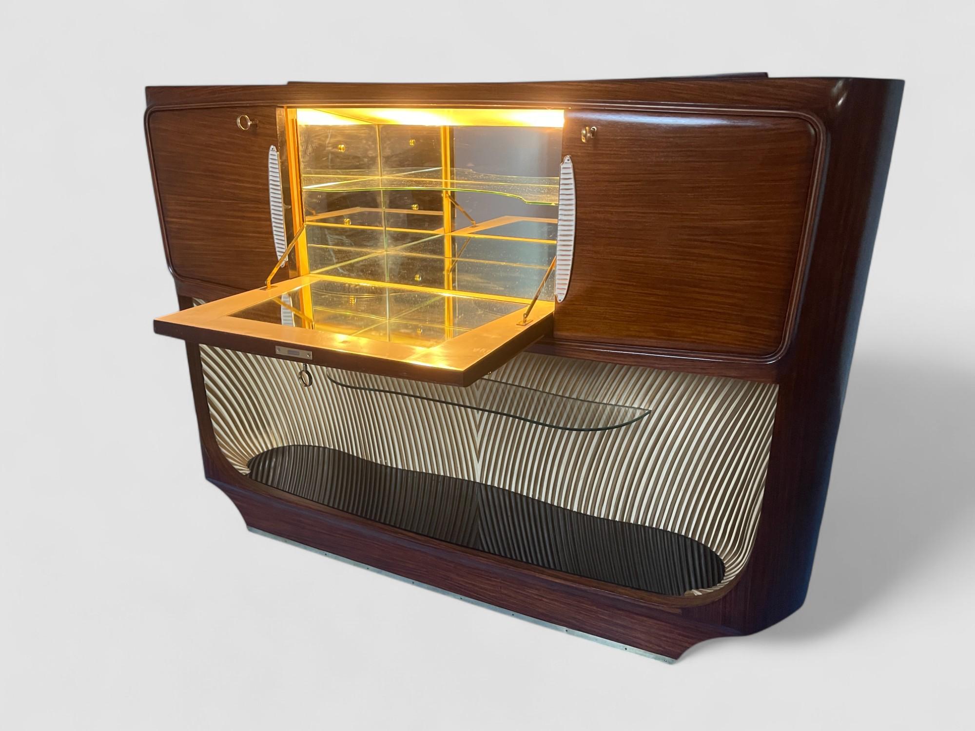 Italian Mid-Century Teak Sideboard or Bar Cabinet designed Vittorio Dassi, 1950s For Sale 12