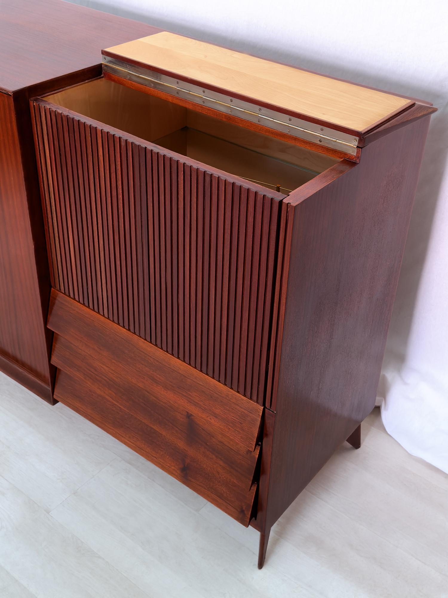 Italian Mid-Century Teak Wood Sideboard with Bar Cabinet by Vittorio Dassi, 1950s For Sale 8