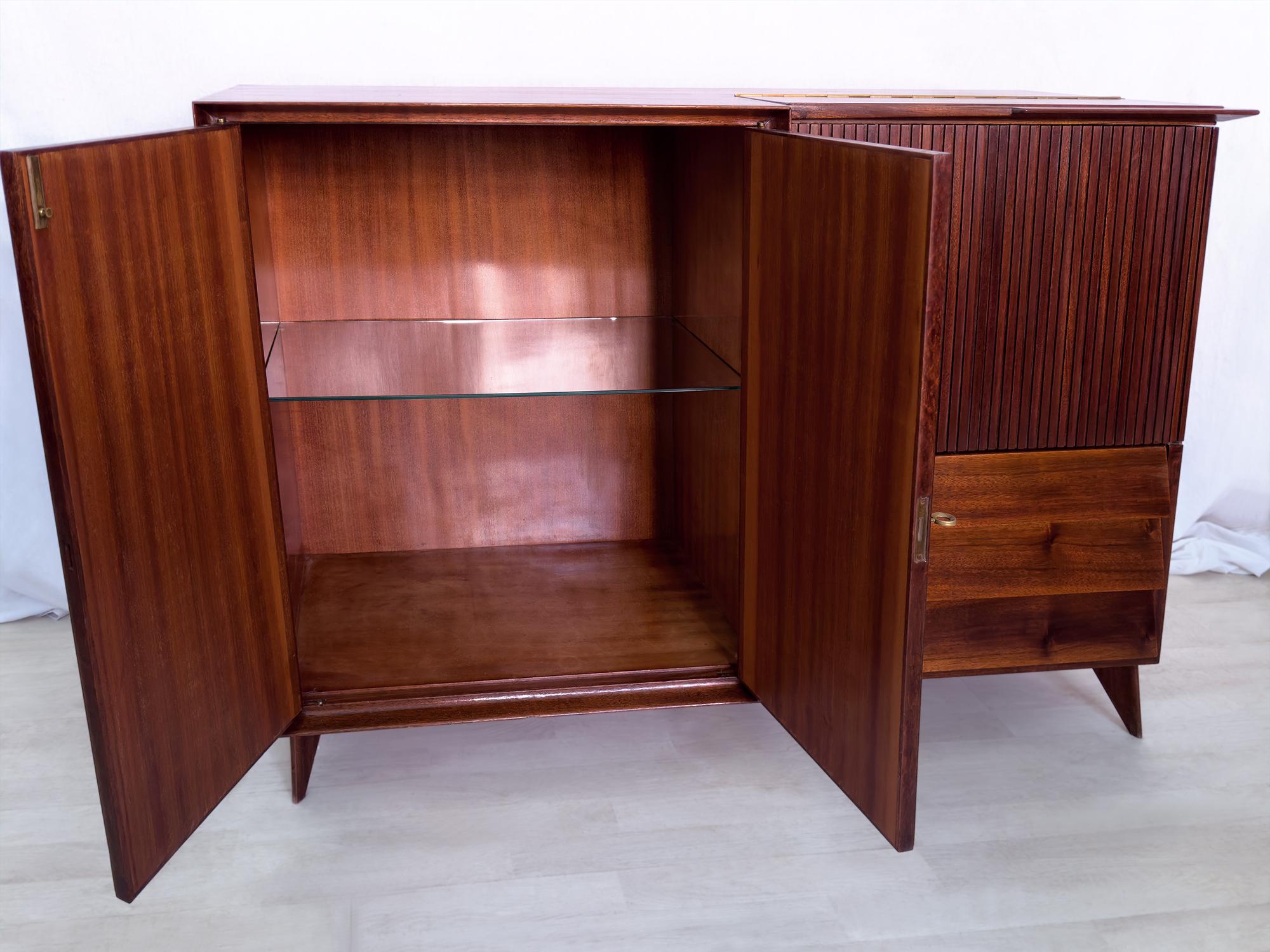 Italian Mid-Century Teak Wood Sideboard with Bar Cabinet by Vittorio Dassi, 1950s For Sale 13