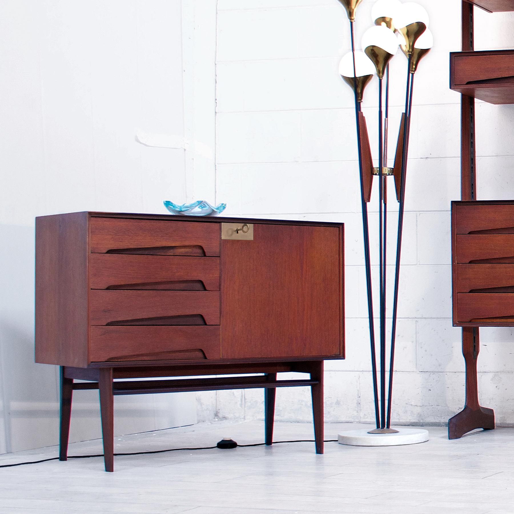Italian Mid-Century Teak Wood Sideboard with Drawers by Vittorio Dassi, 1950s 4