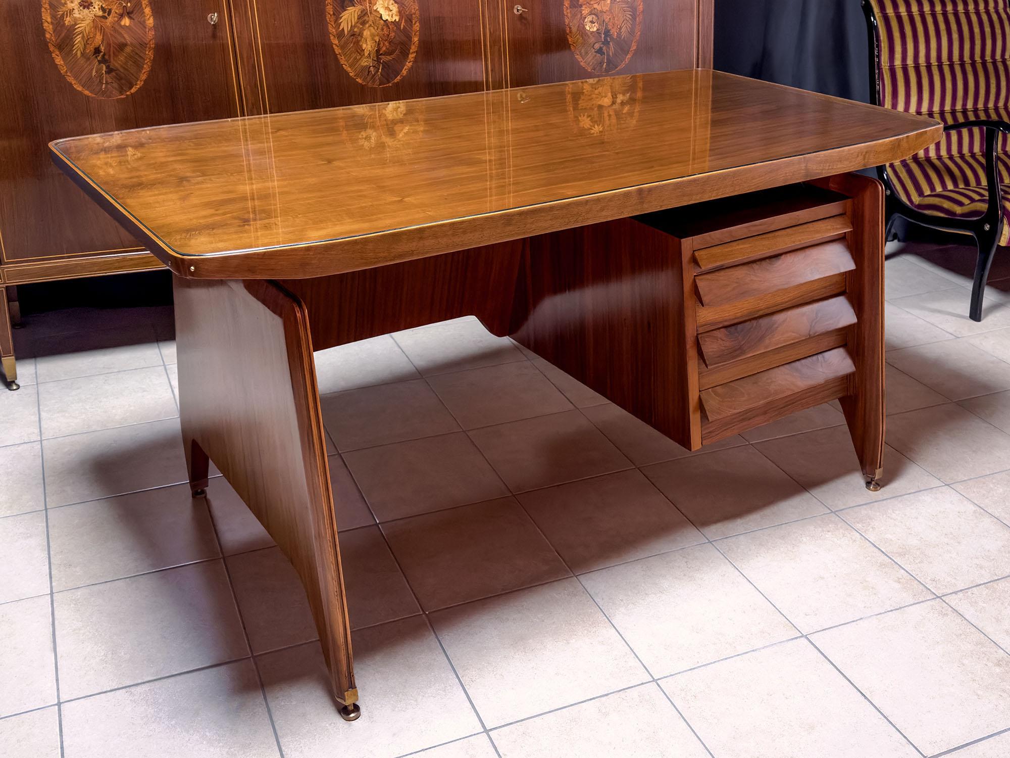 Italian Mid-Century Teakwood Writing Desk by Vittorio Dassi, 1950s For Sale 6