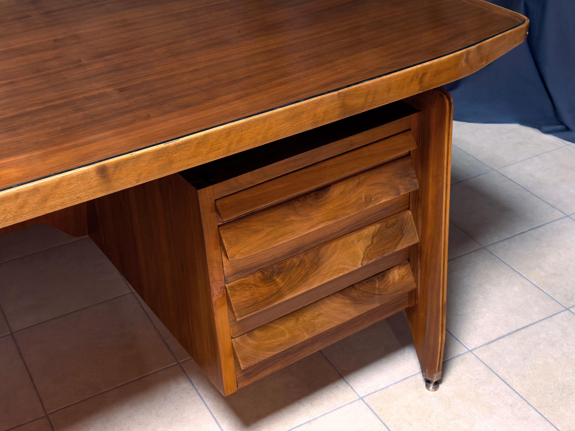 Italian Mid-Century Teakwood Writing Desk by Vittorio Dassi, 1950s For Sale 7