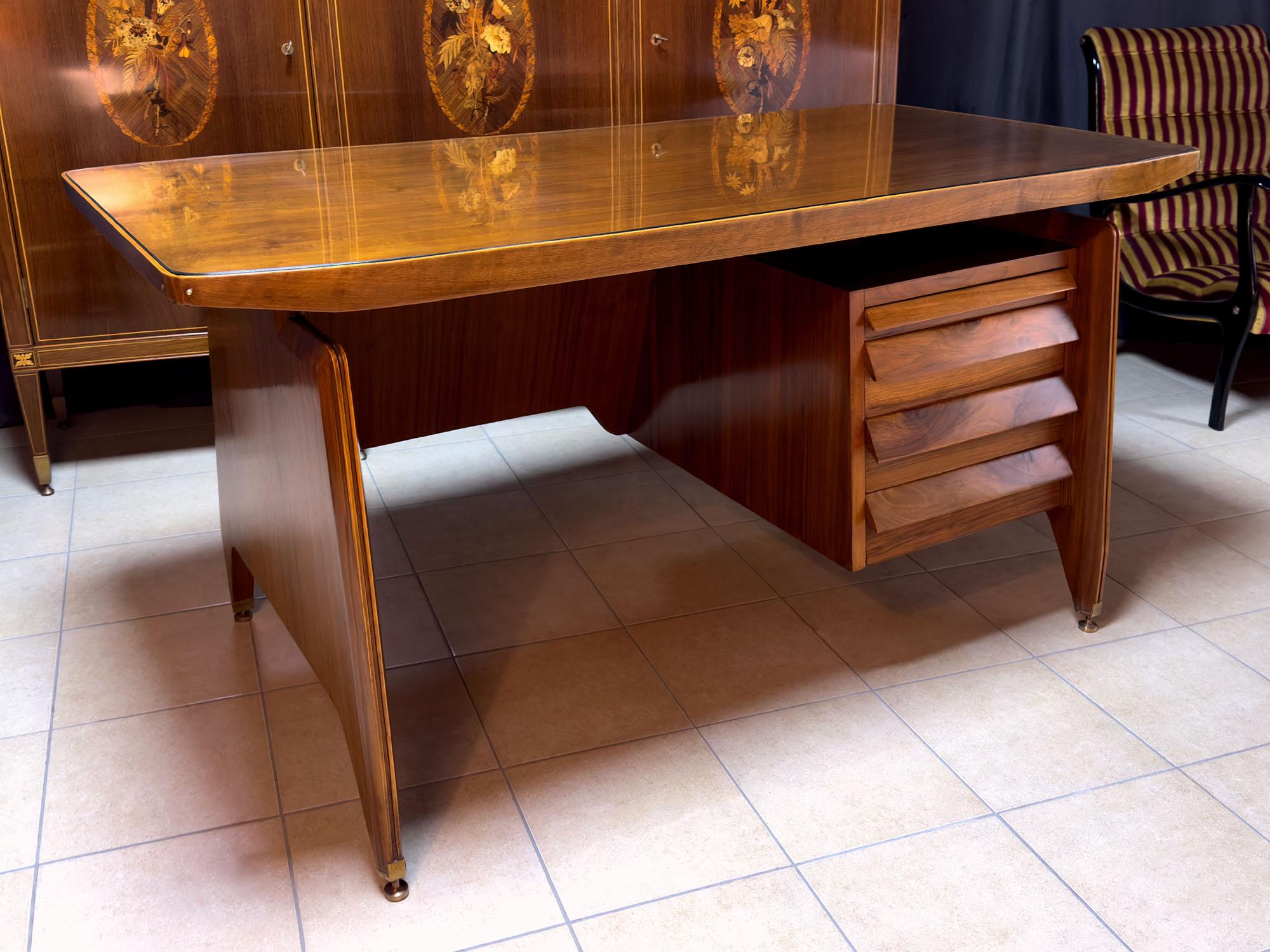 Italian Mid-Century Teakwood Writing Desk by Vittorio Dassi, 1950s For Sale 8