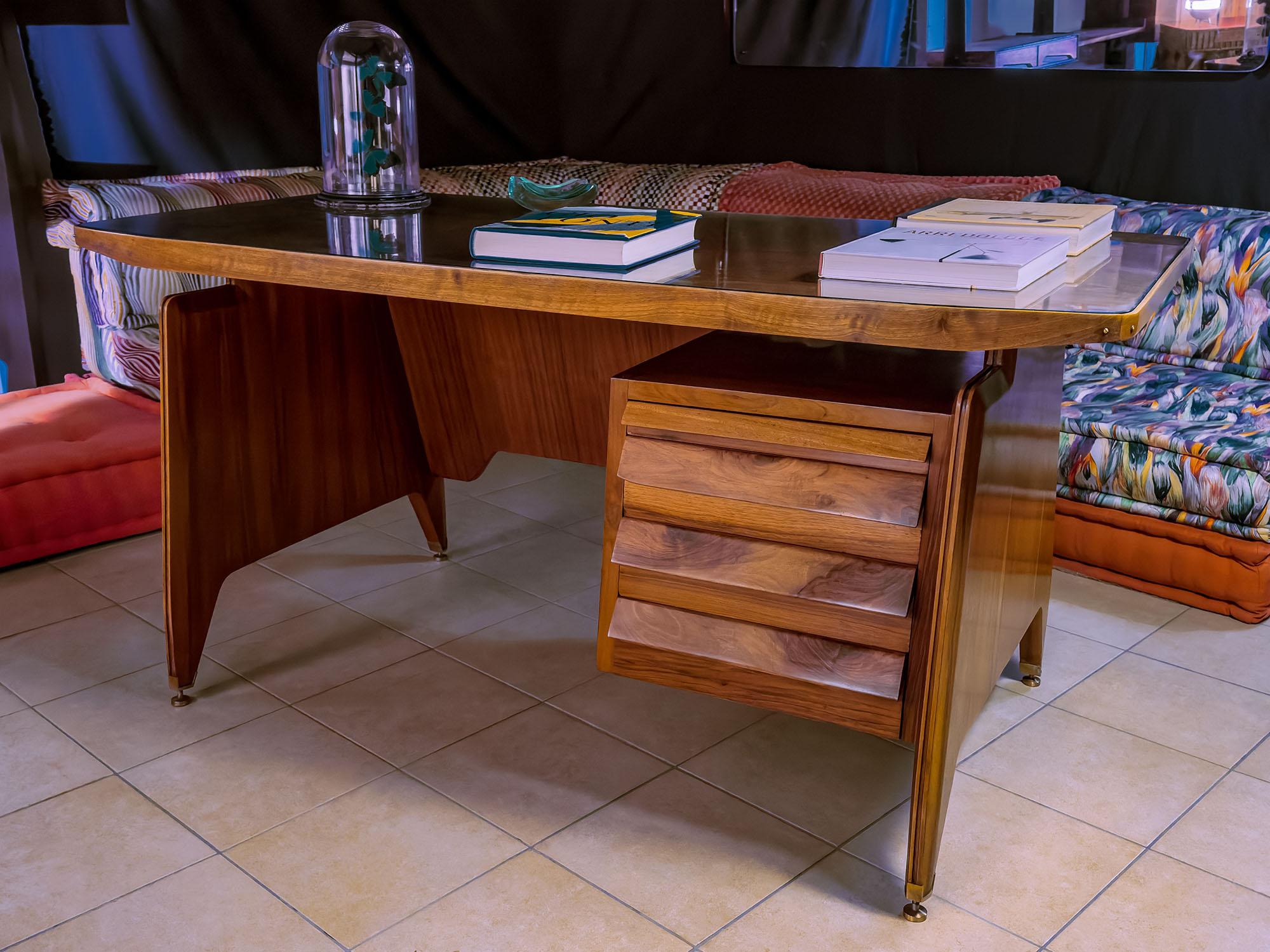 20th Century Italian Mid-Century Teakwood Writing Desk by Vittorio Dassi, 1950s For Sale