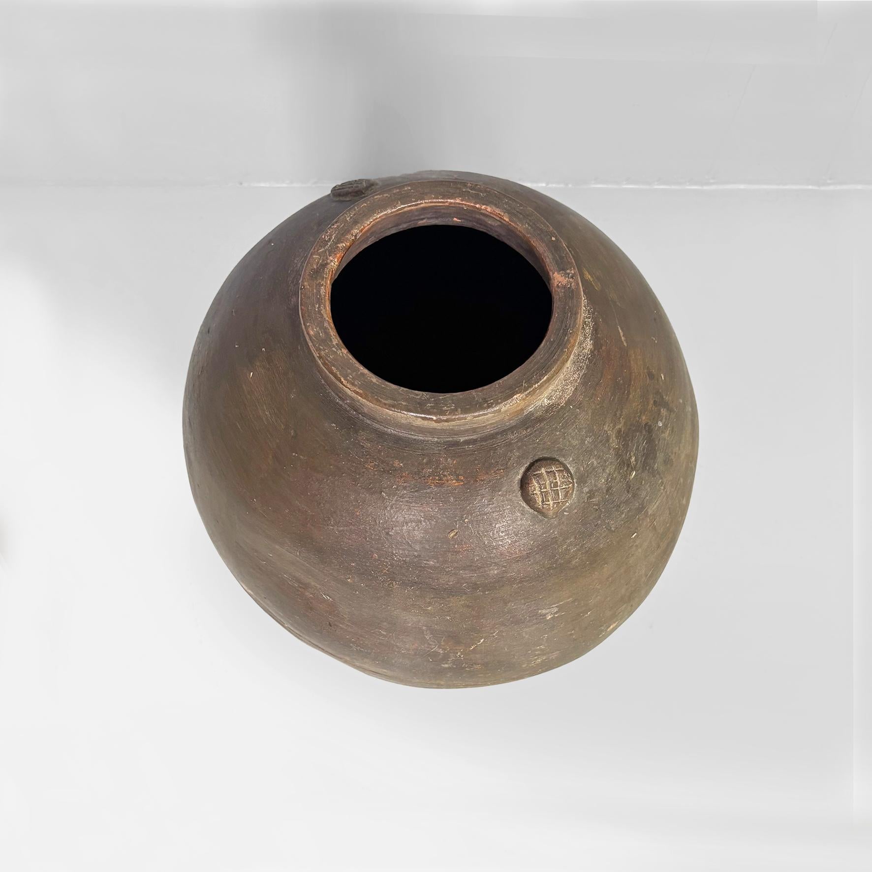 Terracotta Vaso in terracotta italiano della metà del secolo scorso in stile orientalista, anni '50. in vendita
