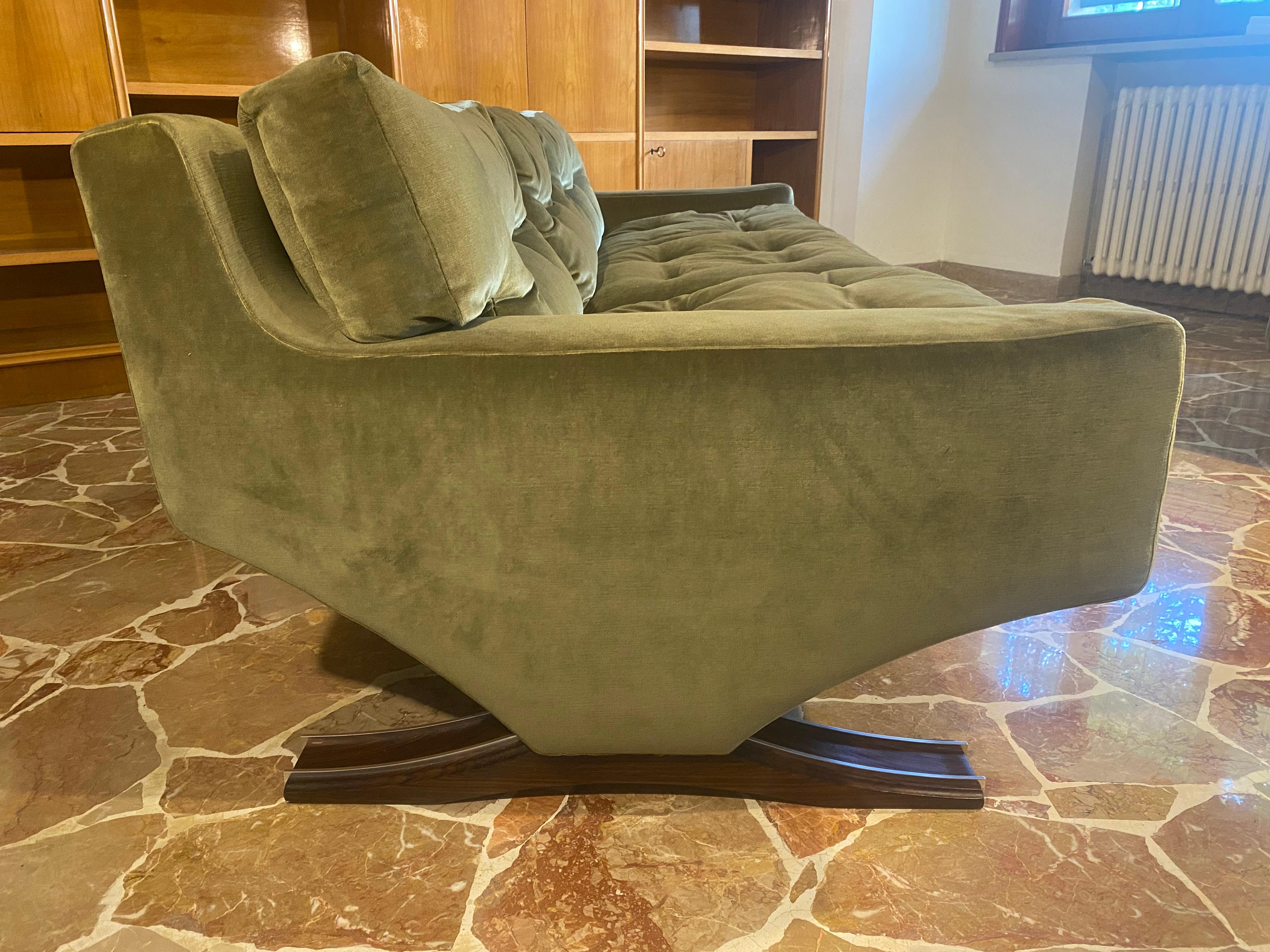 Italienische Dreisitzer-Sofa aus der Mitte des Jahrhunderts von Franz Sartori für Flexform, 1970er Jahre (Moderne der Mitte des Jahrhunderts)