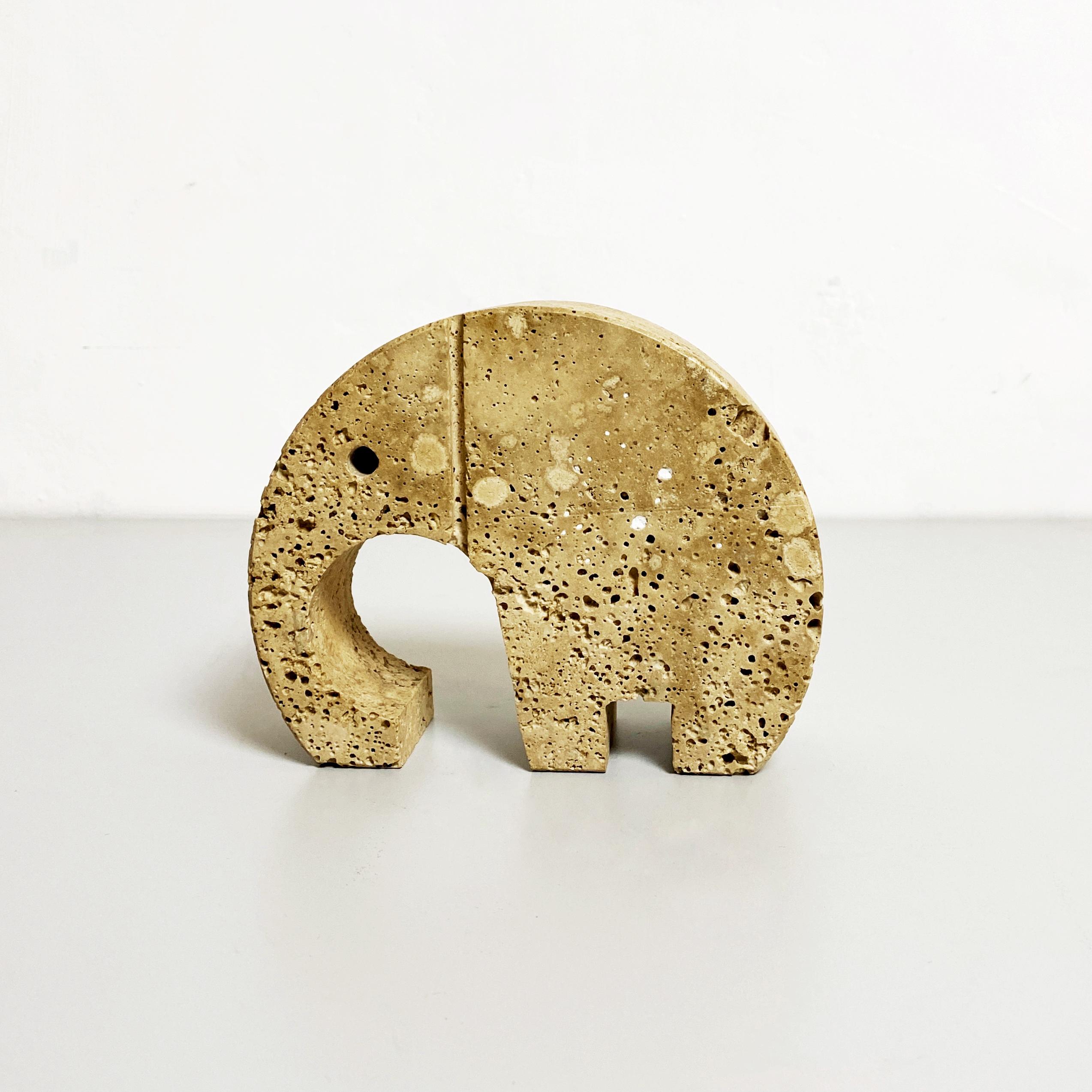 Italian Mid-Century Travertine Elephant Sculpture by Mannelli Brothers, 1960s In Good Condition In MIlano, IT